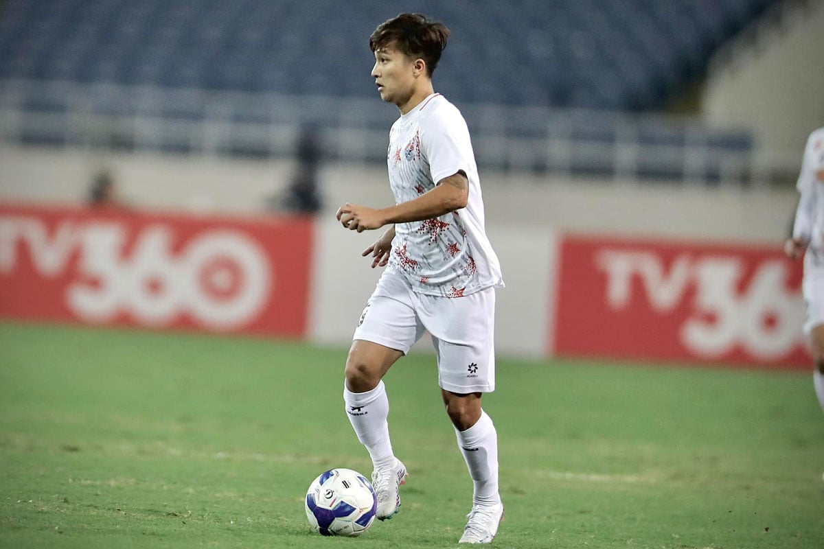 Cầu thủ Việt kiều sở hữu chiều cao khiêm tốn, không thể chứng tỏ giá trị ở V.League - Ảnh 2.