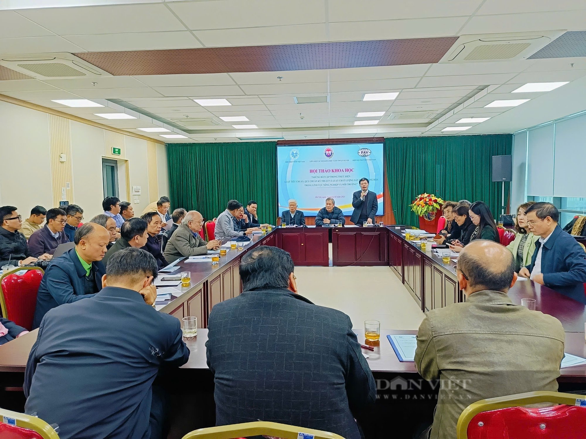"Một quy định hình thức "dạy" doanh nghiệp nói dối, gây lãng phí hàng trăm nghìn tỷ đồng"- Ảnh 1.
