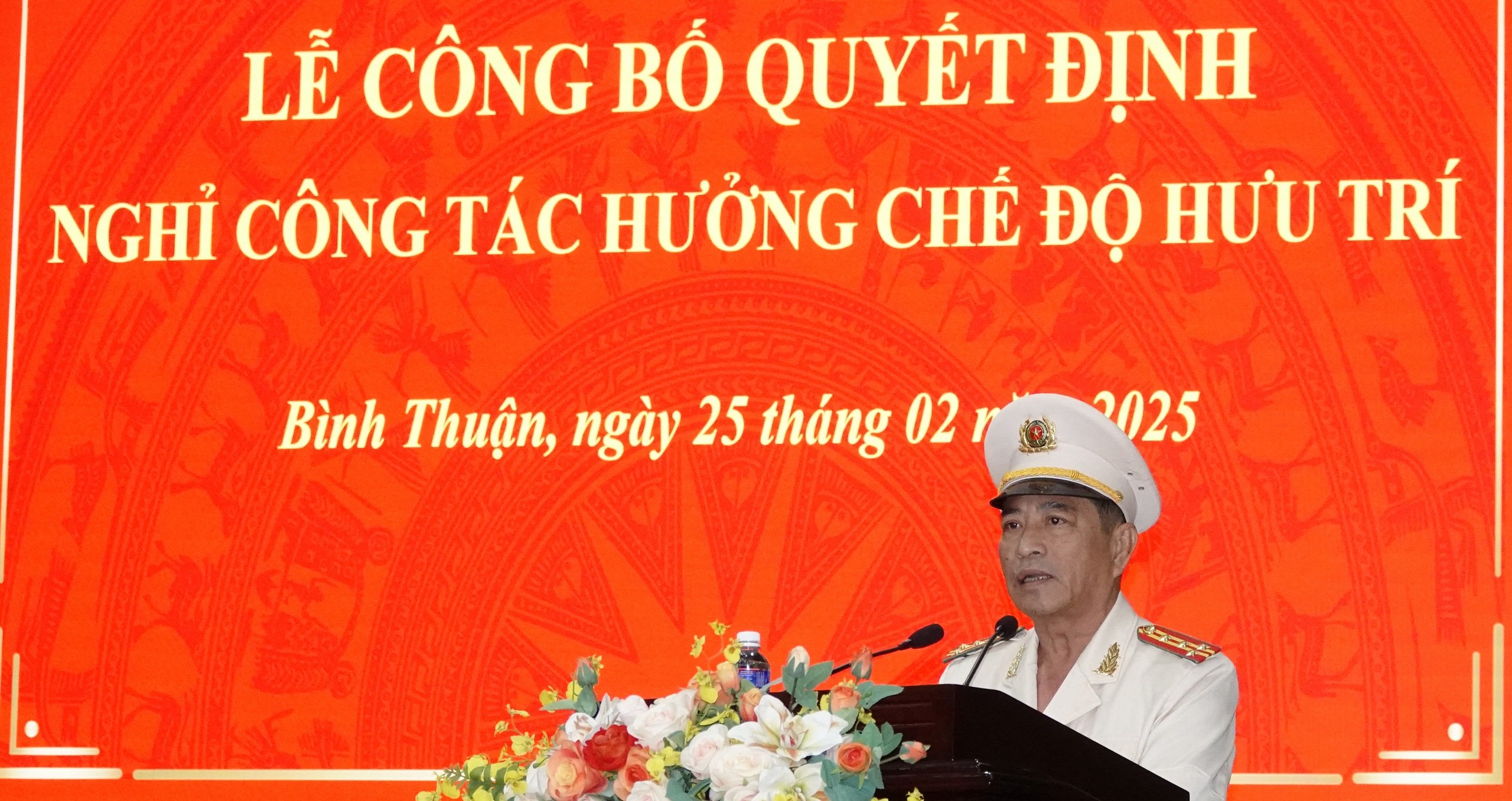 Nhiều lãnh đạo cấp phòng của Công an tỉnh Bình Thuận xin nghỉ hưu trước tuổi - Ảnh 2.