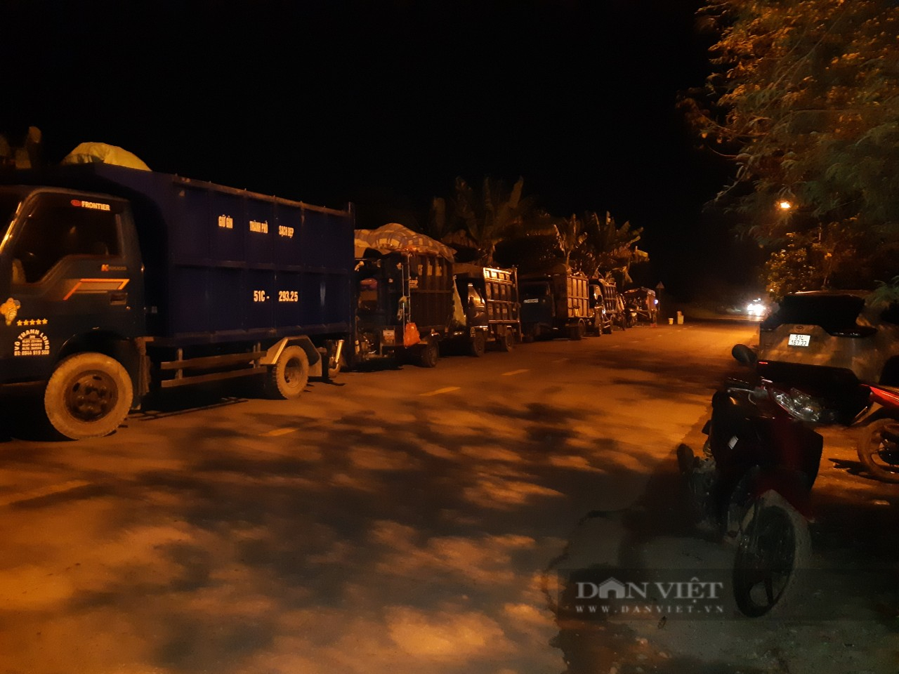 Hàng trăm tấn rác bủa vây huyện Hóc Môn, người dân kêu trời vì mùi hôi thối không chịu nổi- Ảnh 4.
