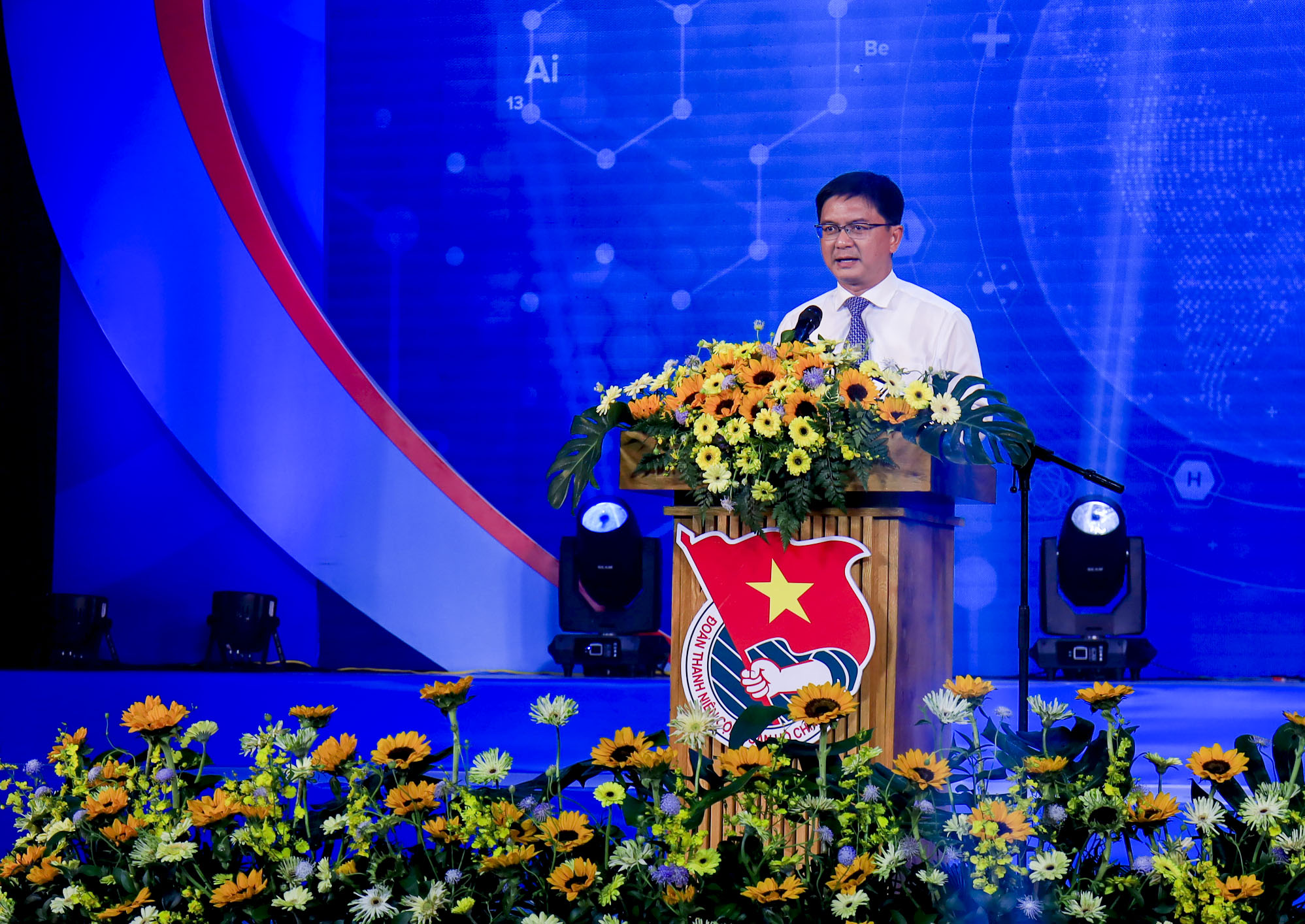 Tâm sự của những thầy thuốc trẻ không ngại dấn thân để cống hiến cho nghề - Ảnh 2.