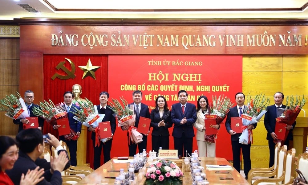 Bí thư Đảng ủy Khối doanh nghiệp tỉnh được giới thiệu để bầu giữ chức Chủ tịch Hội Nông dân tỉnh Bắc Giang - Ảnh 2.