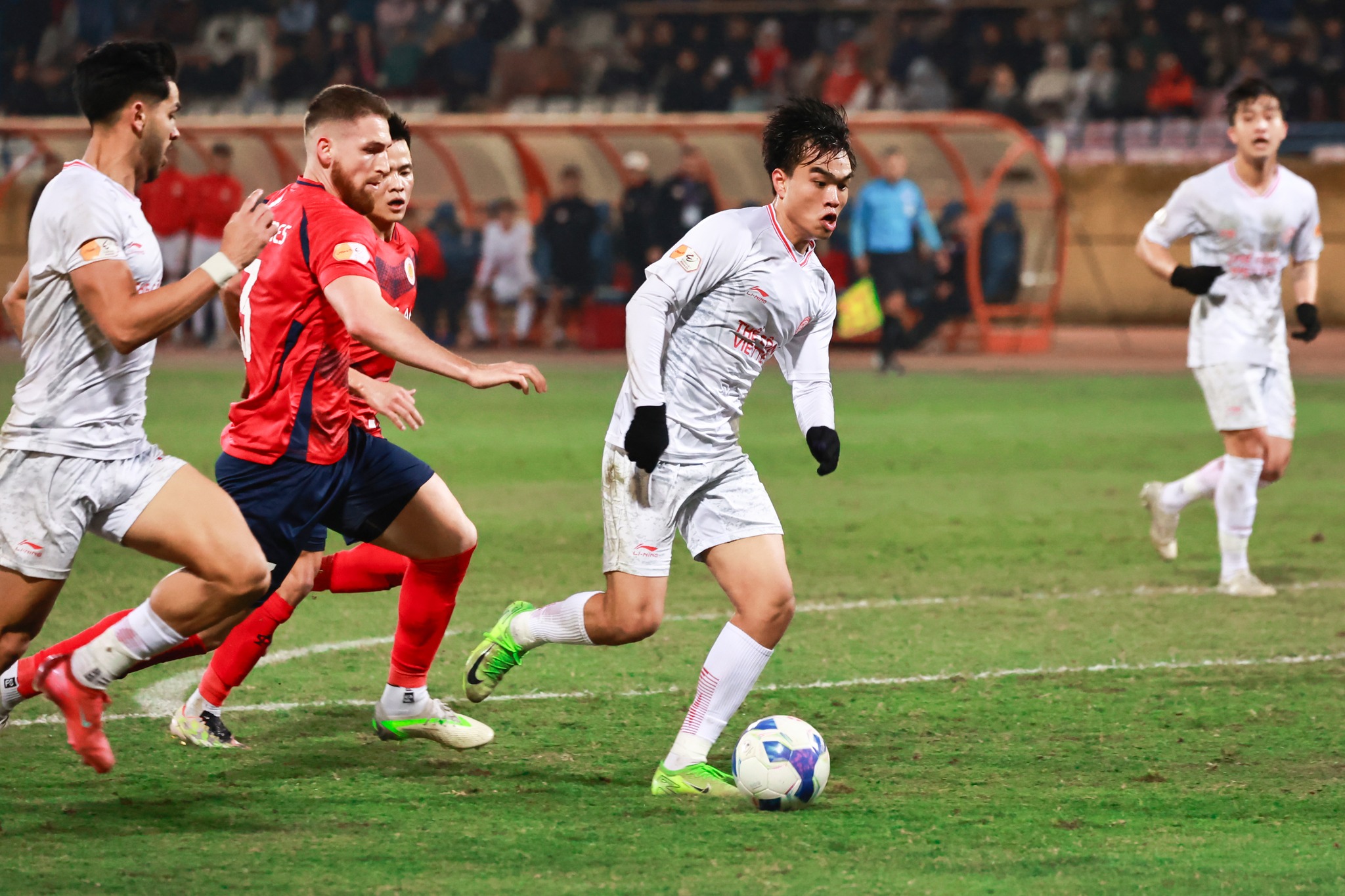 Thể Công Viettel vs Thép xanh Nam Định (19h15 ngày 28/2): Ngôi đầu lại đổi chủ? - Ảnh 1.