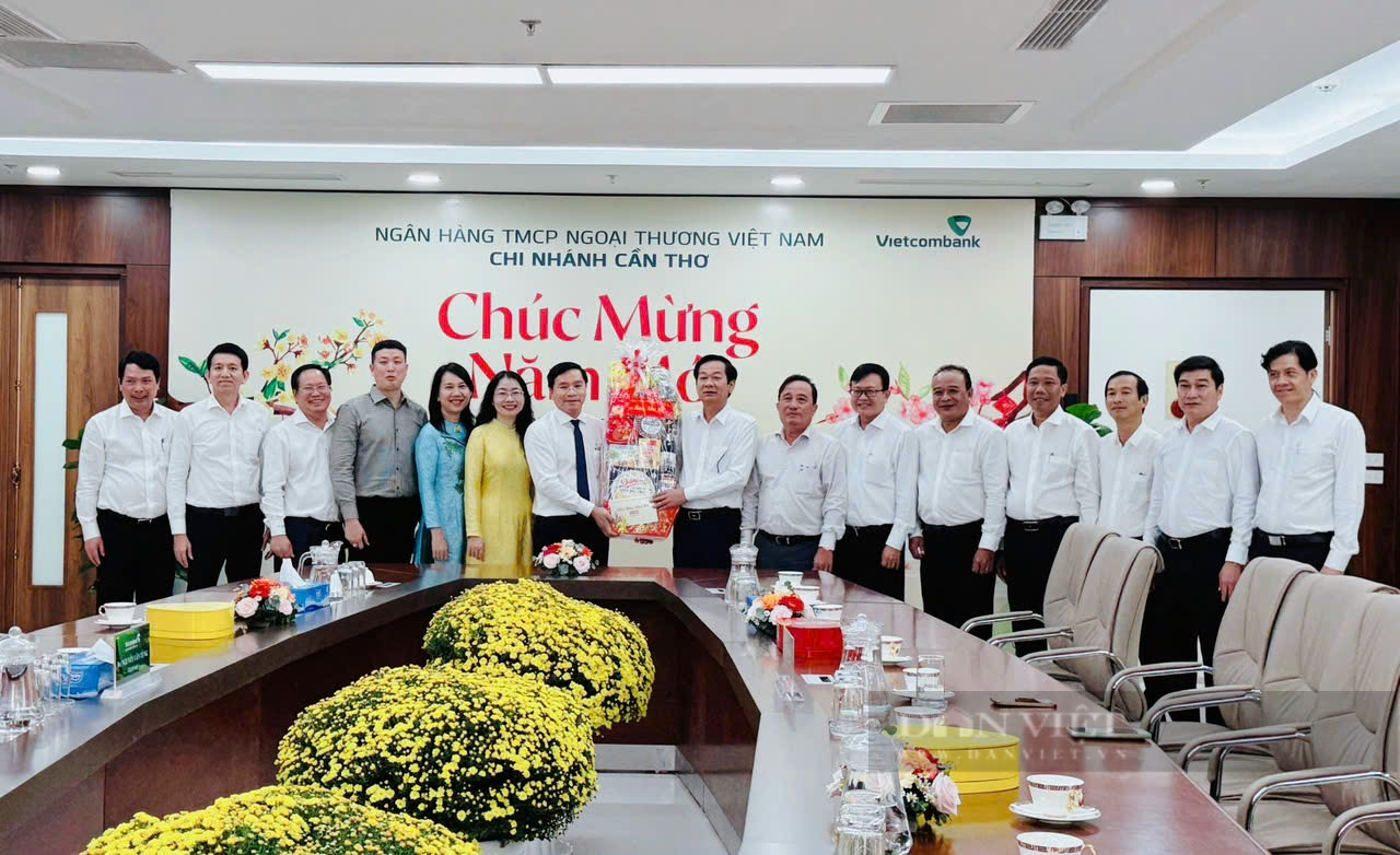 Bí thư Thành ủy Cần Thơ Đỗ Thanh Bình xông đất doanh nghiệp đầu năm mới- Ảnh 2.