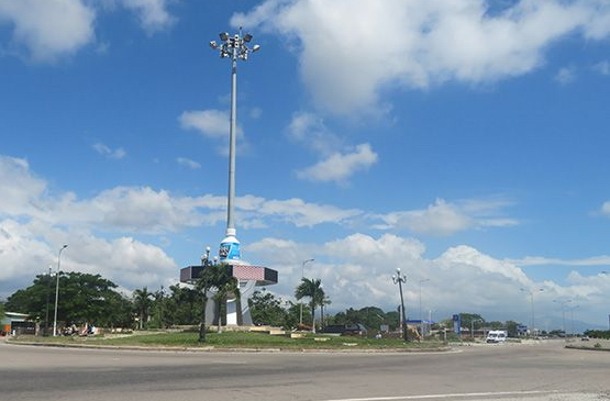 Công an đang làm rõ thông tin thầy giáo trường THPT "quan hệ bất chính khiến 1 nữ sinh mang thai"- Ảnh 1.