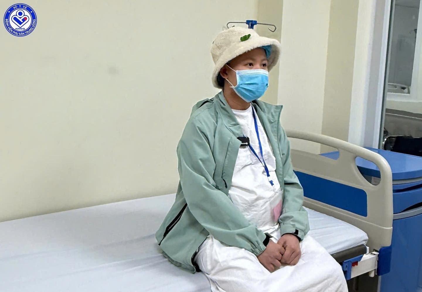 Mùa xuân của sản phụ bị ung thư cổ tử cung vẫn "mẹ tròn con vuông" - Ảnh 1.