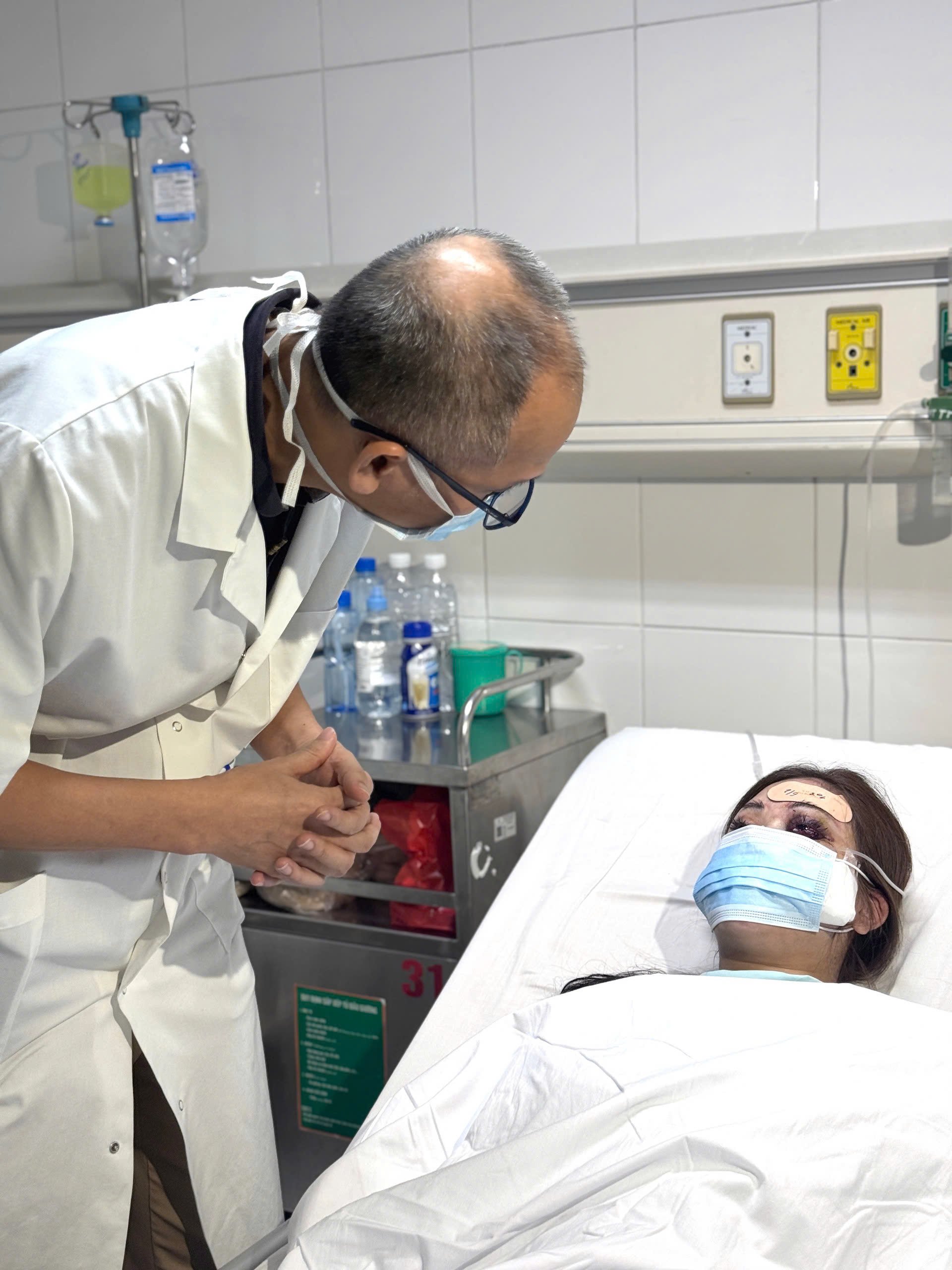 Hết hồn khi thiếu nữ 14 tuổi tự tiêm filler nâng mũi tại nhà- Ảnh 2.