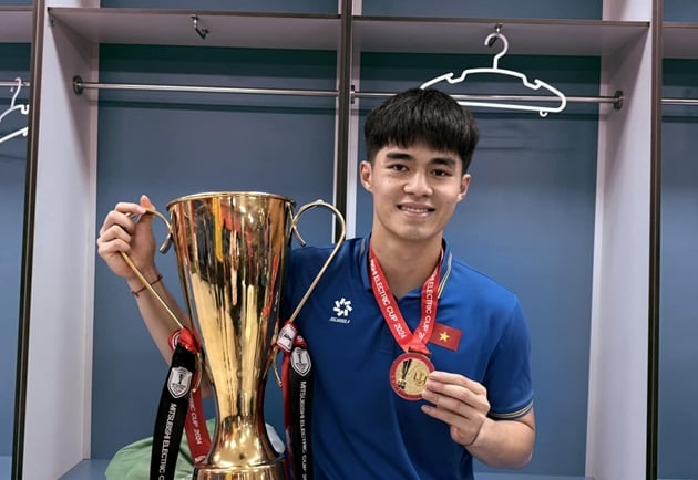 Vô địch ASEAN Cup 2024, vì sao Trần Trung Kiên chưa chắc suất ở U22 Việt Nam? - Ảnh 1.