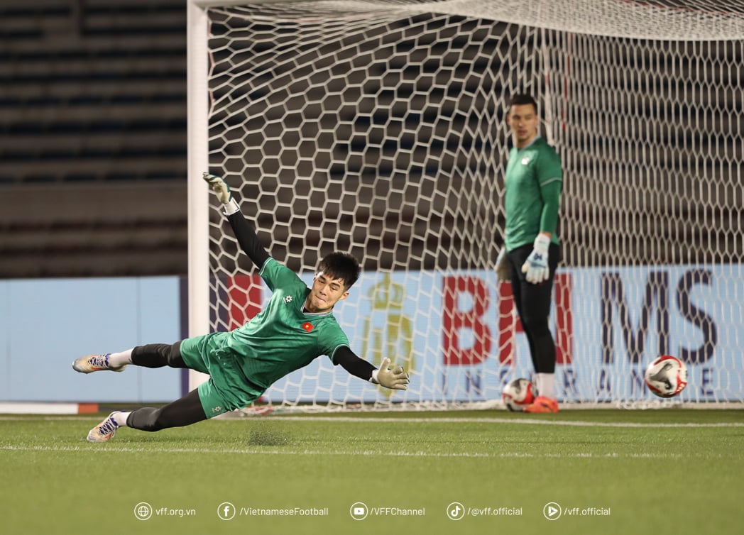 Vô địch ASEAN Cup 2024, vì sao Trần Trung Kiên chưa chắc suất ở U22 Việt Nam? - Ảnh 2.