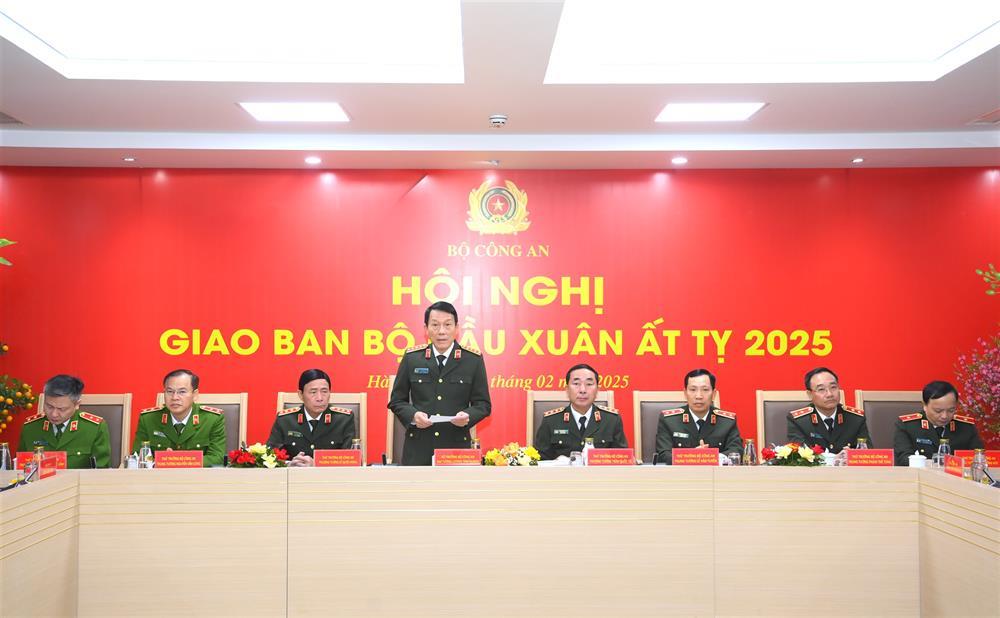 Tiếp tục sắp xếp tổ chức bộ máy Bộ Công an và Công an địa phương tinh gọn - Ảnh 1.