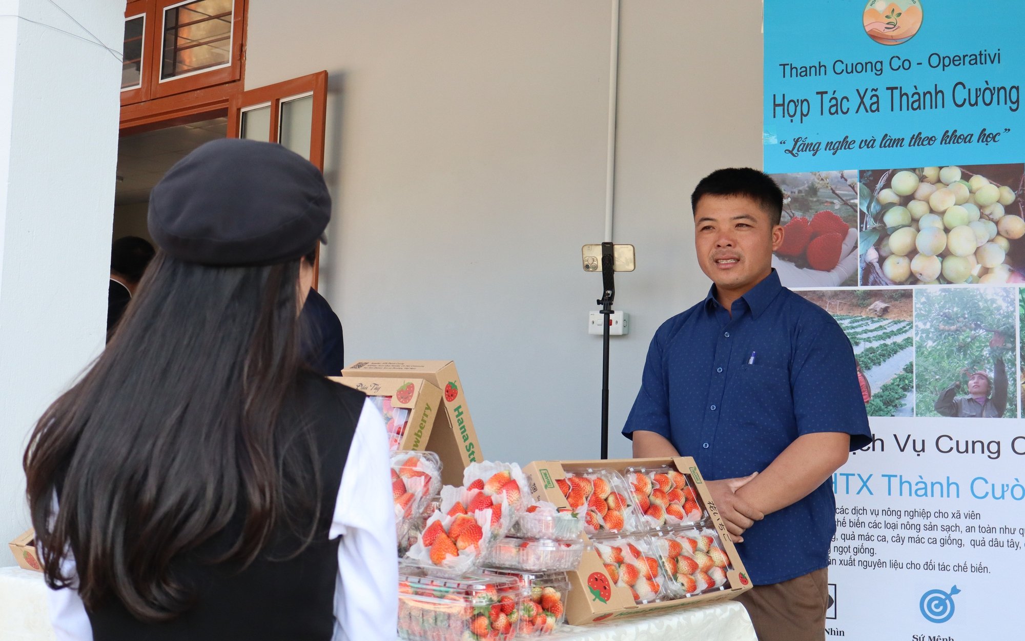 Trồng cây đặc sản, nuôi con đặc sản, các HTX ở Sơn La 'ngồi nhà' sao vẫn chốt đơn 'ầm ầm'?