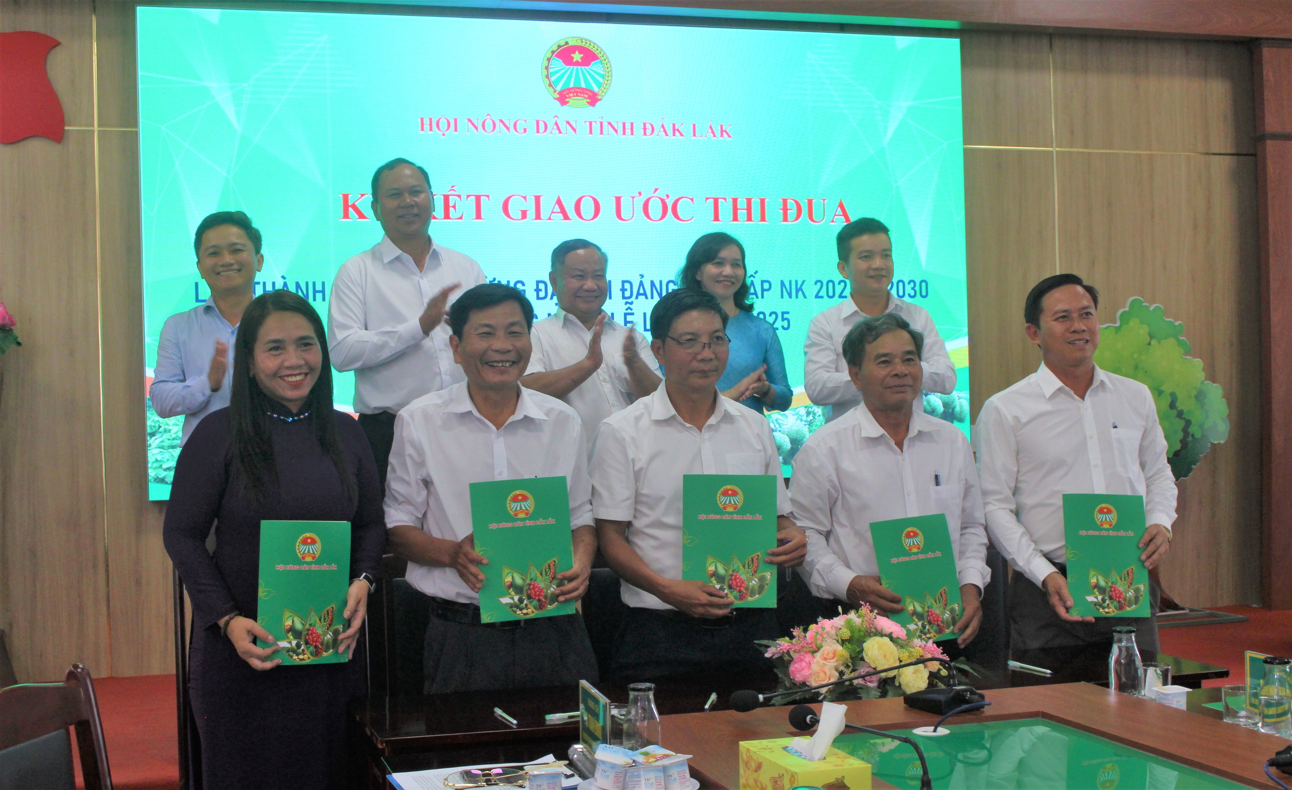 Nông dân Đắk Lắk thi đua sôi nổi, khơi dậy tinh thần sáng tạo trong nông nghiệp - Ảnh 3.