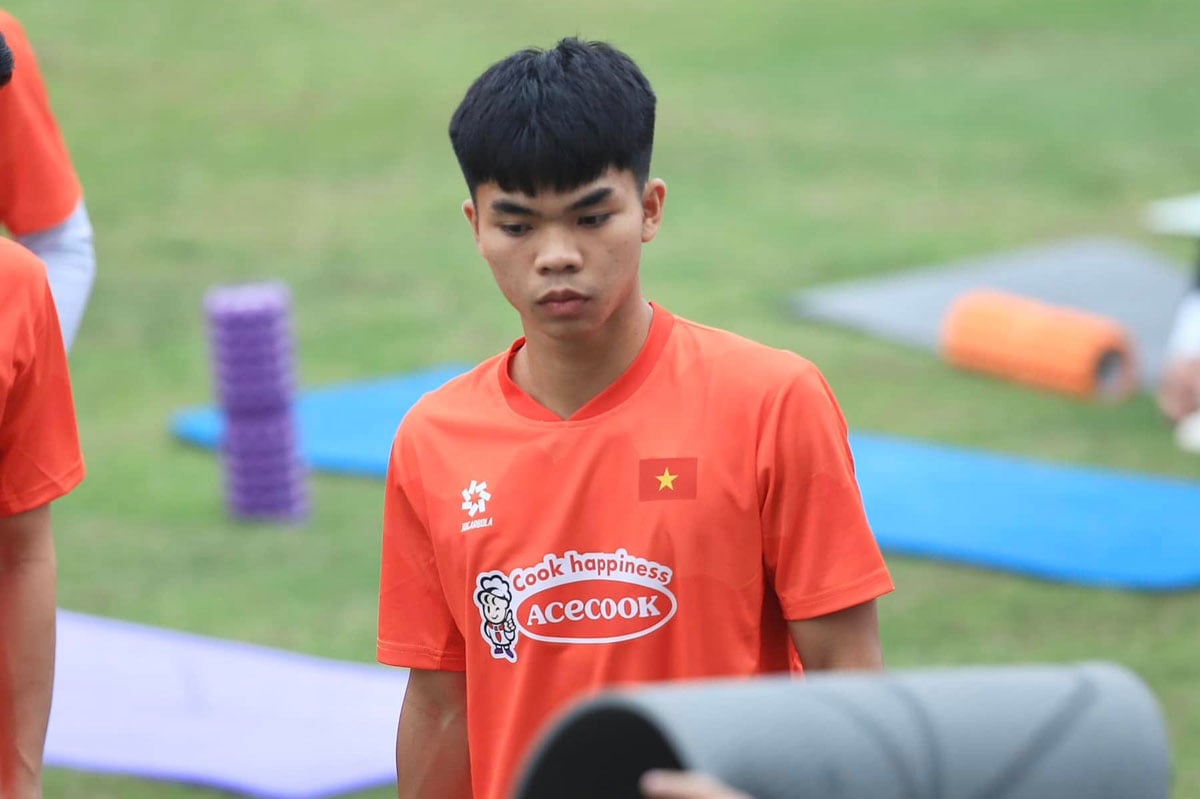 Cầu thủ trẻ nhất U22 Việt Nam: Từng được tập huấn châu Âu, được mệnh danh là ‘Mbappe Việt Nam” - Ảnh 1.