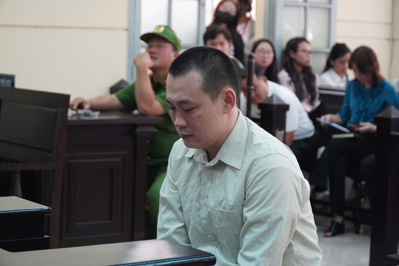 Tài xế ôtô lãnh 1 năm tù vì hành hung người trước cổng Bệnh viện Từ Dũ - Ảnh 2.