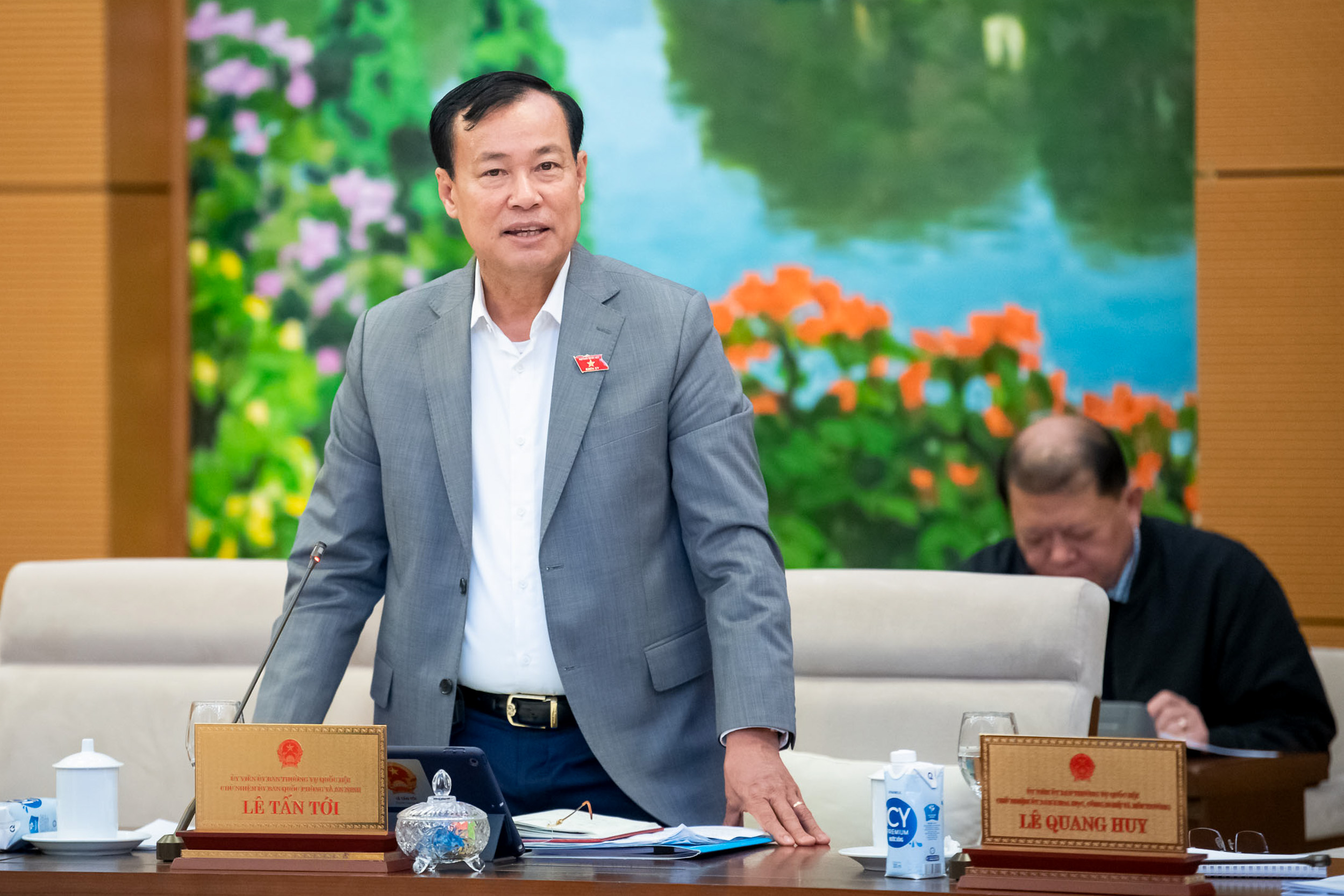 Đại tướng Nguyễn Tân Cương nêu lý do cần ban hành Luật Tình trạng khẩn cấp- Ảnh 3.