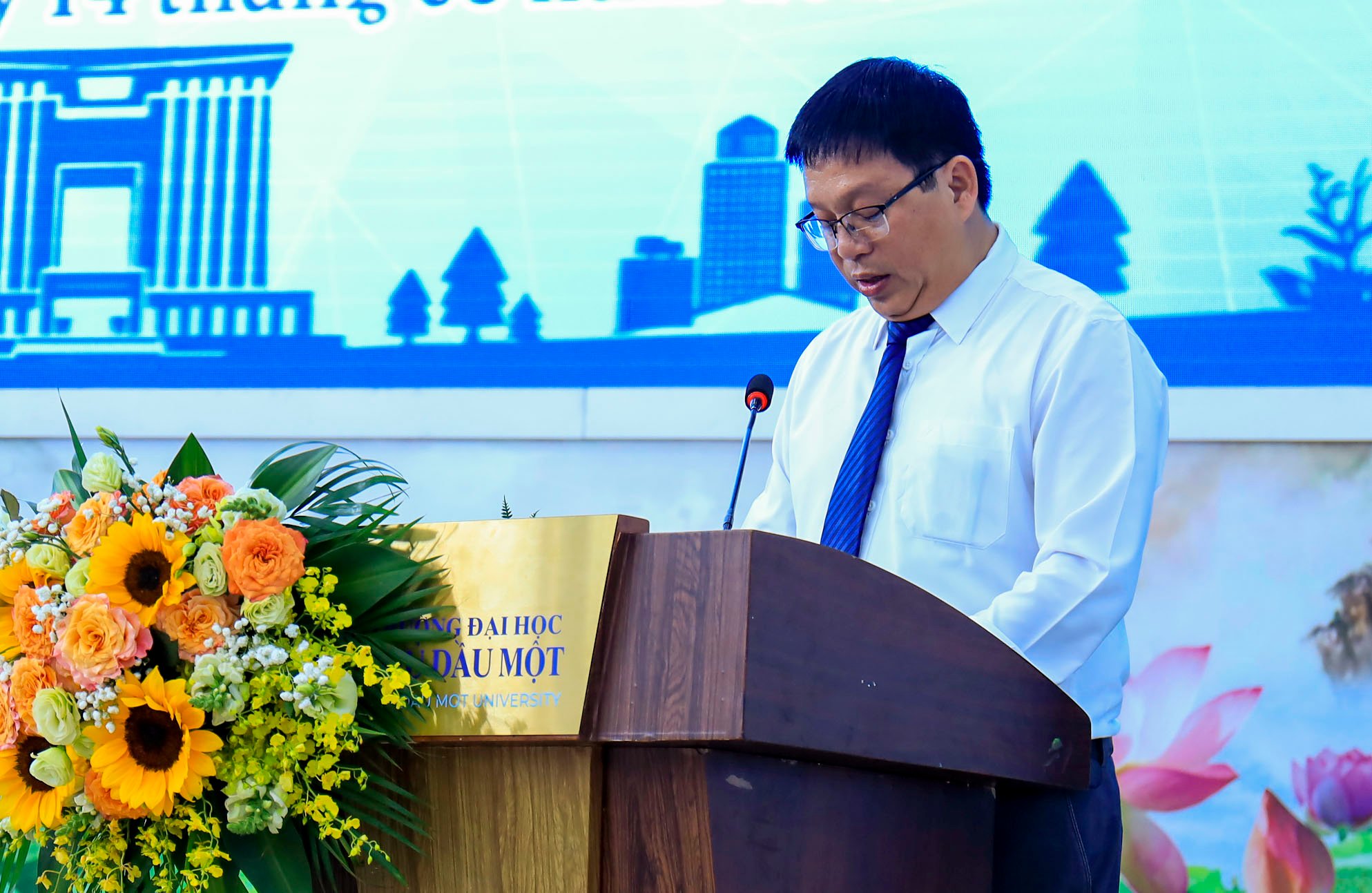 Trường ĐH Thủ Dầu Một: Định hướng đào tạo nhân lực đáp ứng nhu cầu nông nghiệp số- Ảnh 1.