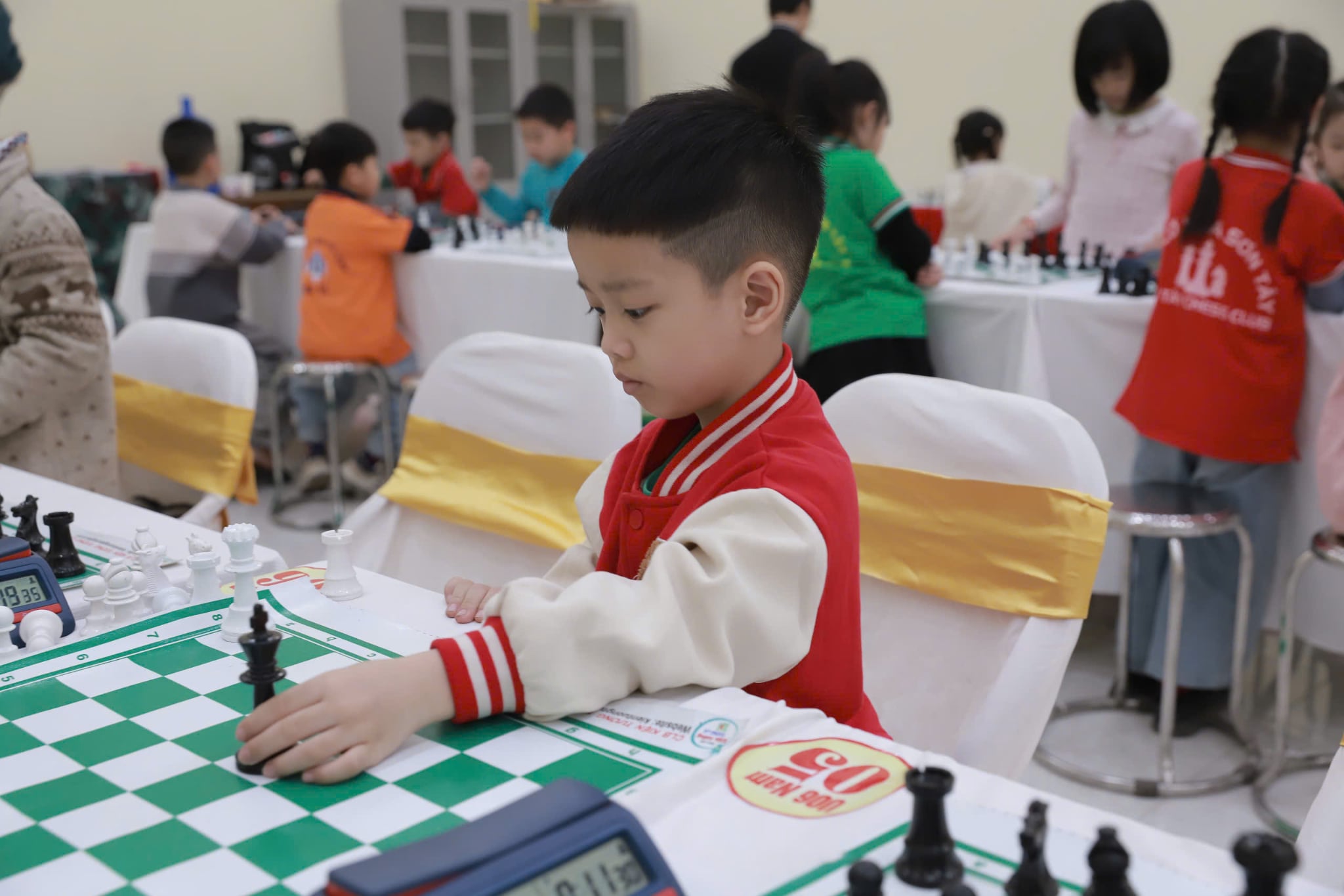 Giải cờ vua Sơn Tây mở rộng lập kỷ lục số lượng kỳ thủ - Ảnh 2.