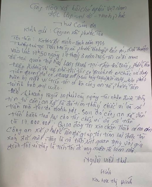 Một nông dân đánh rơi 17 triệu đồng bất ngờ nhận được niềm vui từ Công an  - Ảnh 2.