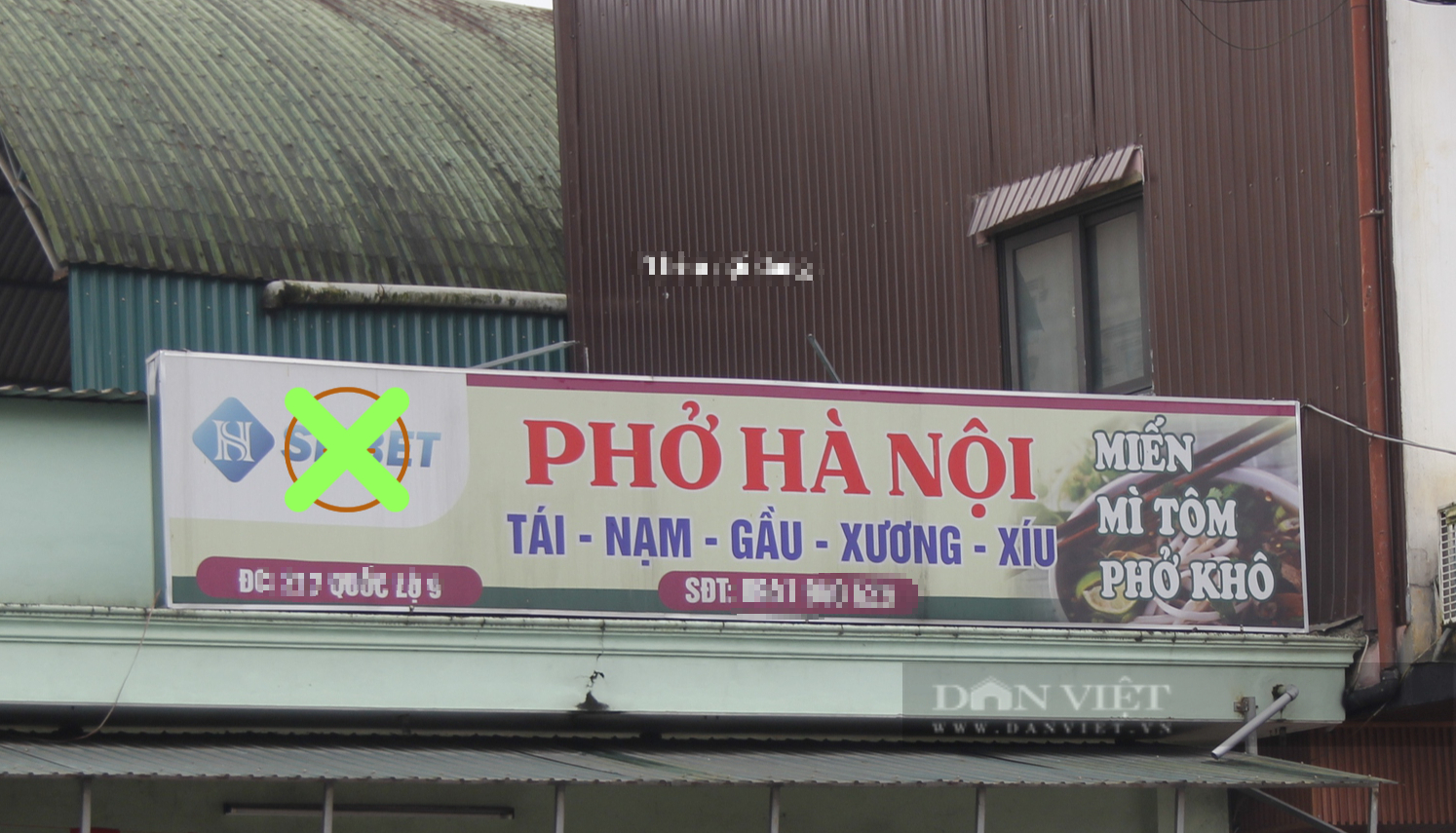 Quảng cáo trá hình gắn trang web cờ bạc xuất hiện nhiều ở Quảng Trị- Ảnh 1.