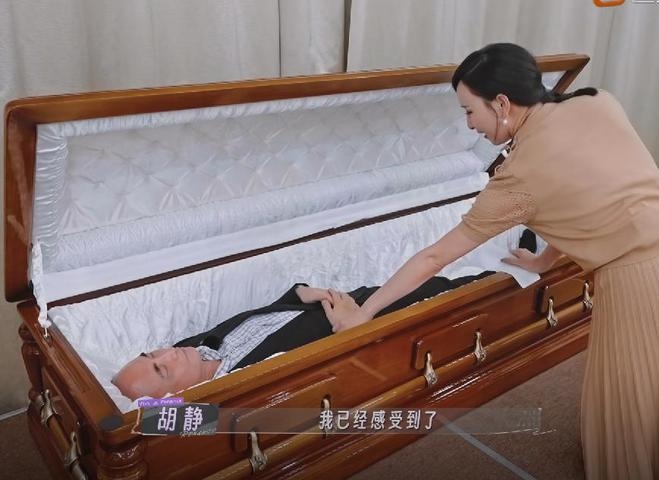 Diễn viên Hồ Tịnh sợ hãi khi chồng trải nghiệm "thử chết" - Ảnh 1.
