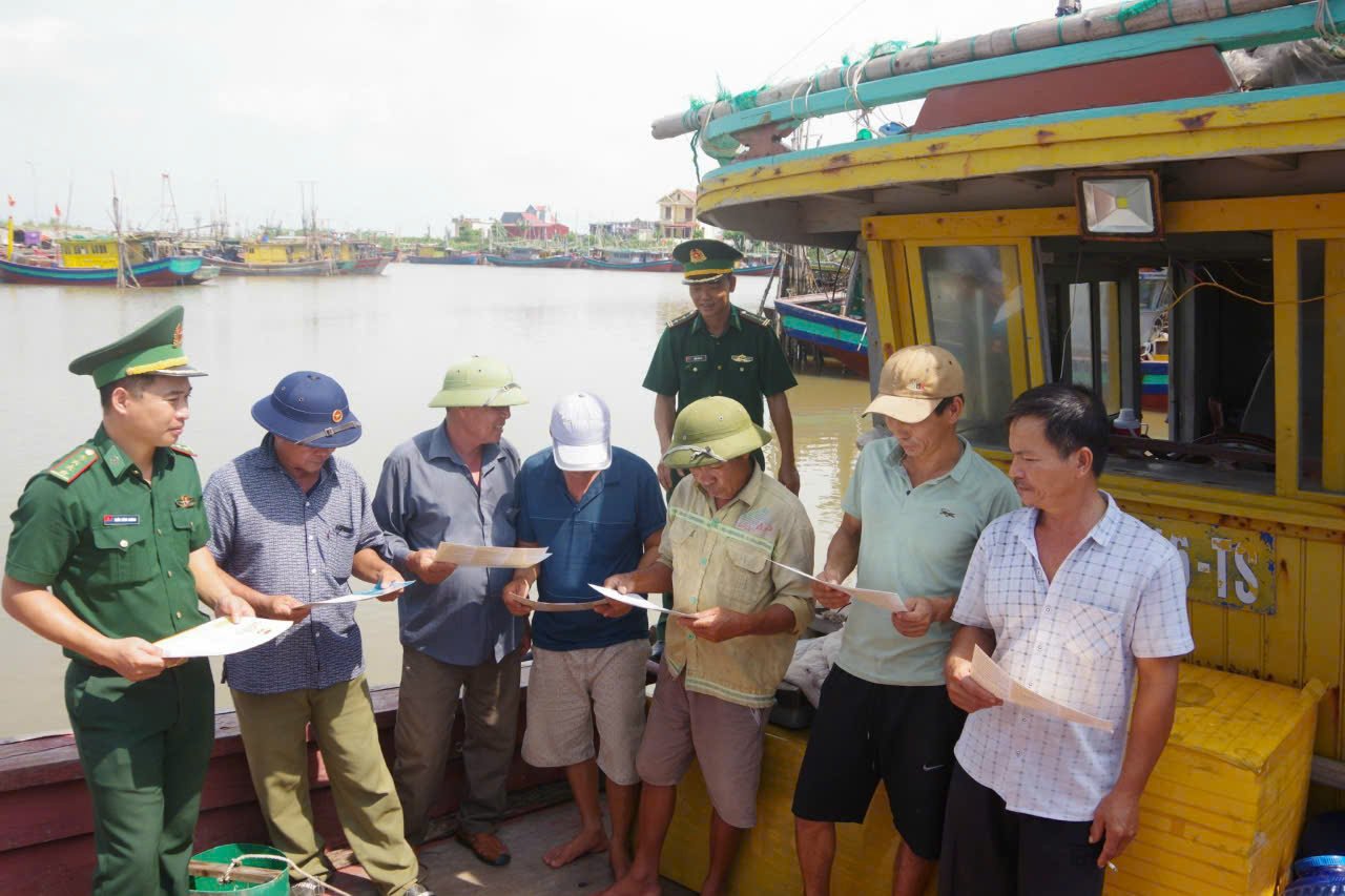 Trung ương Hội Nông dân Việt Nam ban hành Kế hoạch công tác tuyên truyền biển đảo năm 2025 - Ảnh 1.