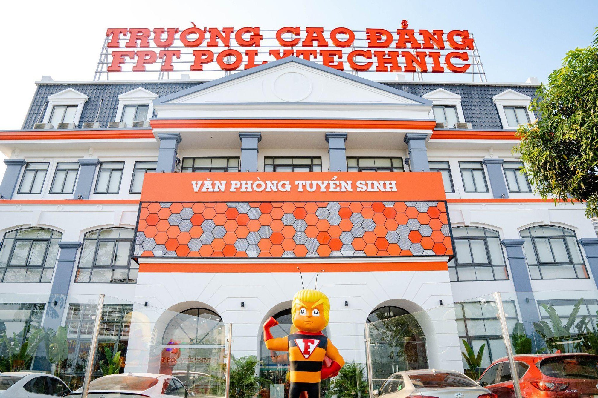 FPT Polytechnic tổ chức JobFair, khẳng định giá trị "Thực học - Thực nghiệp" - Ảnh 10.