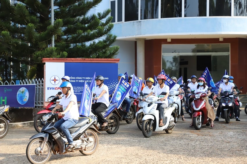 PC Đắk Nông phát động hưởng ứng chiến dịch "Giờ Trái đất" năm 2025- Ảnh 4.