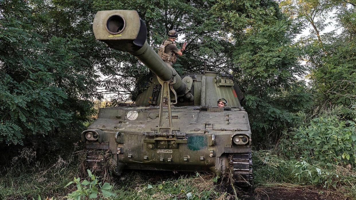 “Nóng lên”, chuyên gia Mỹ chỉ ra 'bộ mặt thật' của Ukraine  - Ảnh 1.
