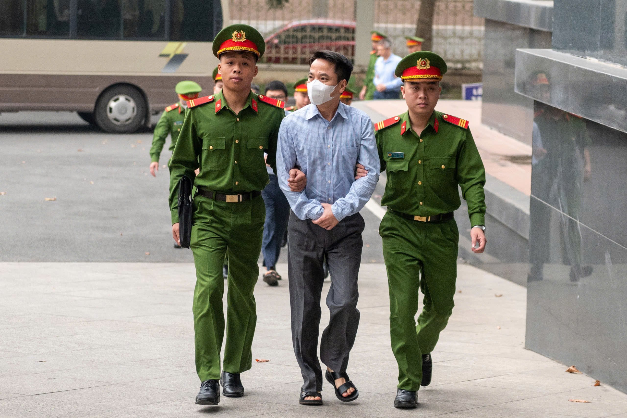 Ngoài Trịnh Văn Quyết, nhiều người được tuyên án treo vẫn bị xử phúc thẩm trong vụ án FLC - Ảnh 3.