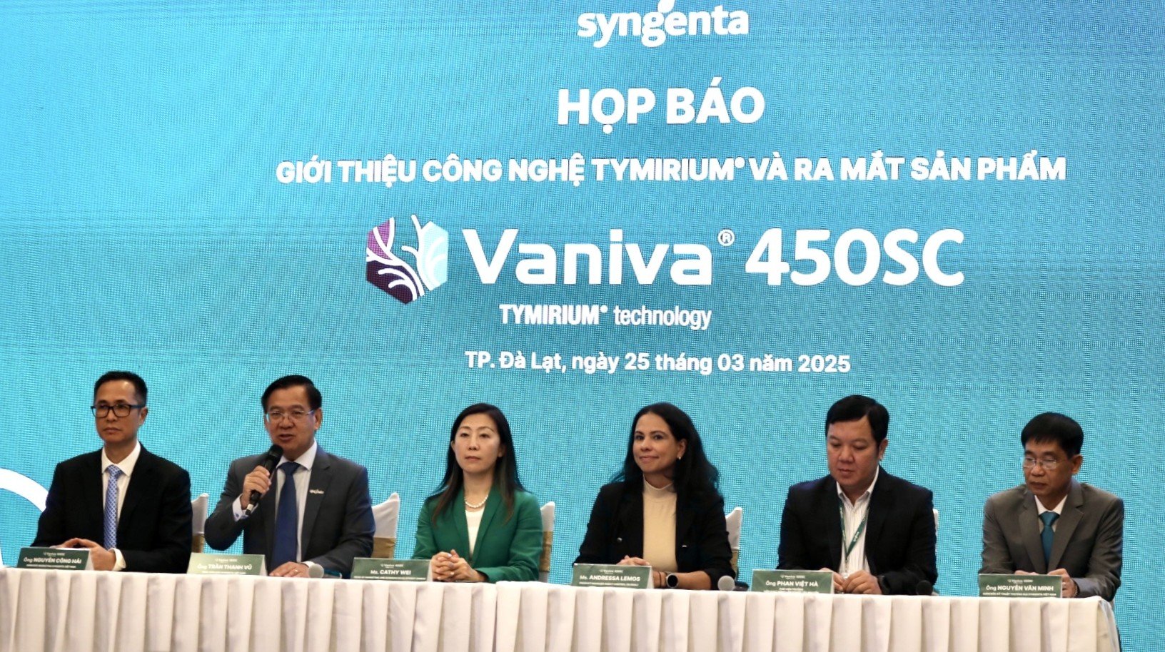 Nông dân Tây Nguyên có “thuốc đặc trị” bệnh tuyến trùng và vàng lá thối rễ trên cây trồng - Ảnh 1.