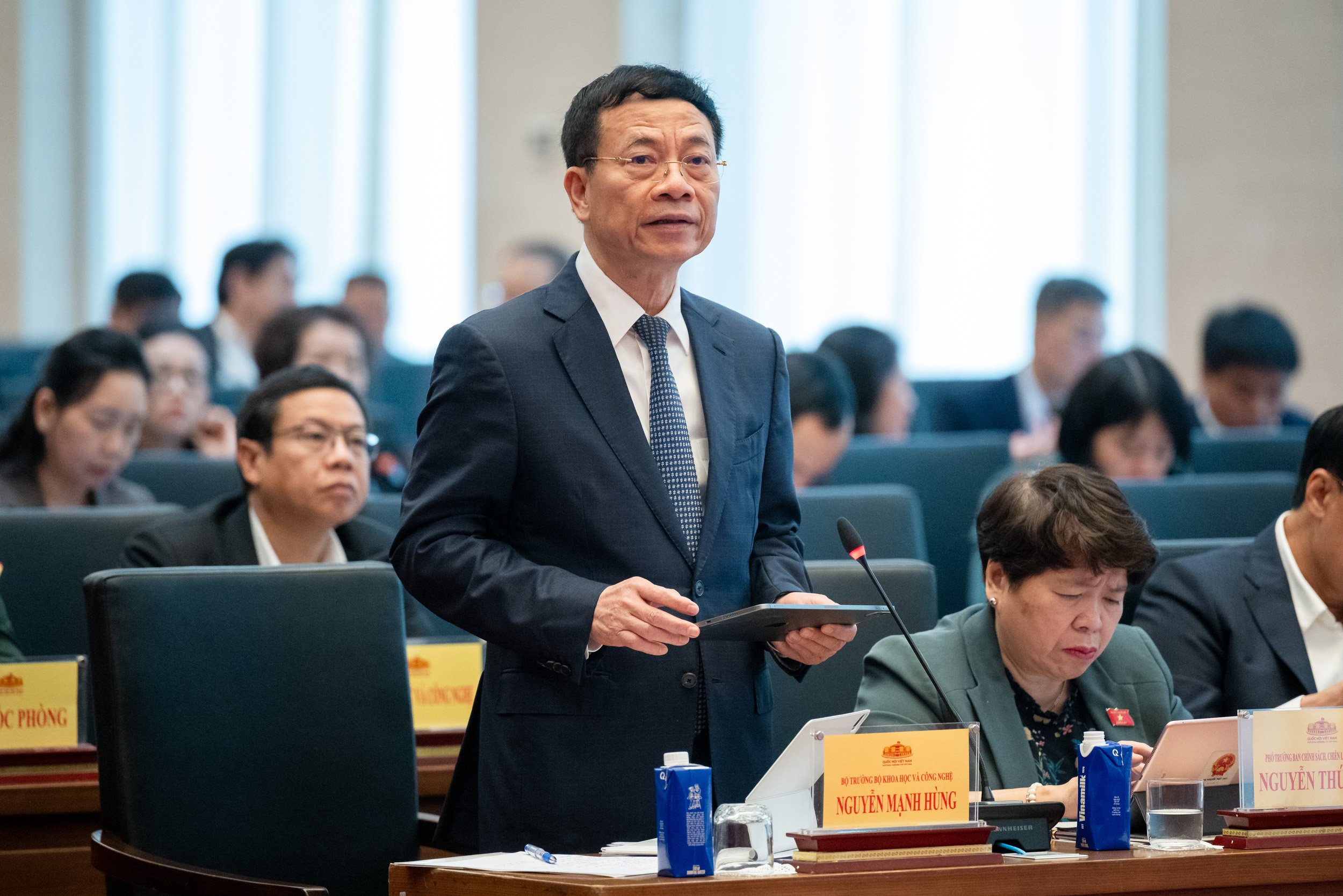 Đại biểu Quốc hội đề xuất trao quyền cho Chính phủ trong thí điểm công nghệ, mô hình mới - Ảnh 3.