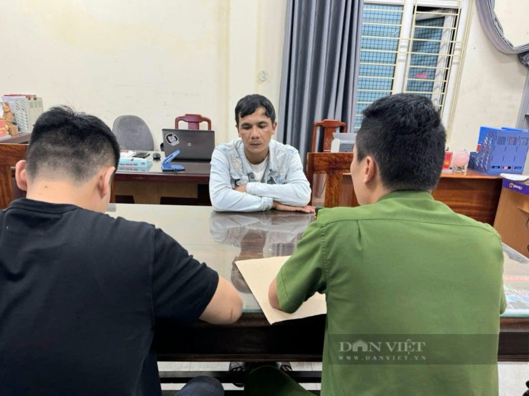 Quảng Bình: Bắt đối tượng lao vào trường cướp dây chuyền của học sinh - Ảnh 1.