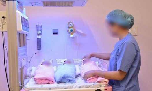 Hướng dẫn mới nhất của Ủy ban Kiểm tra Trung ương: Đảng viên sinh con thứ ba không bị xử lý kỷ luật - Ảnh 1.