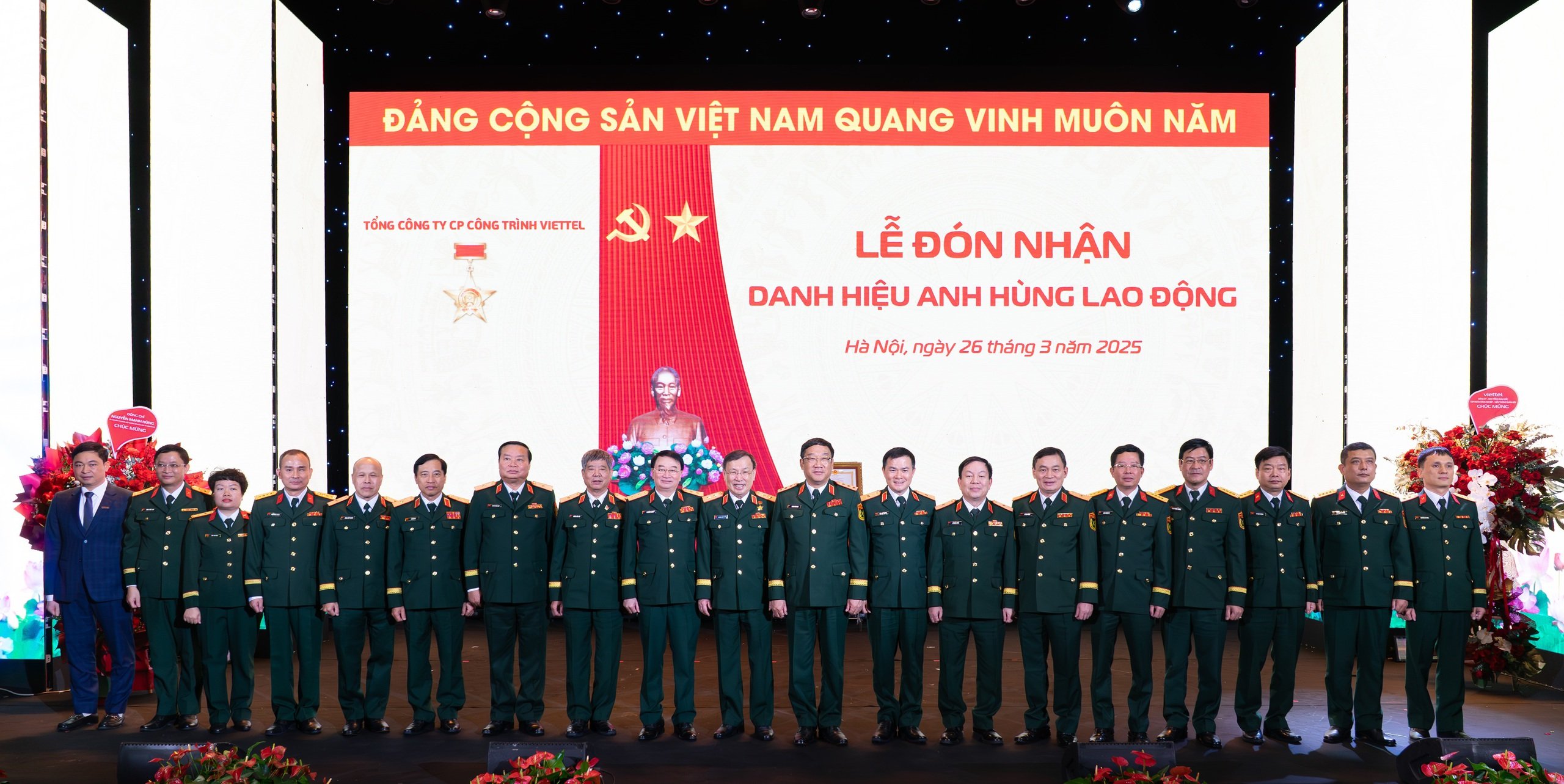 Đánh dấu thành tựu của hành trình 3 thập kỷ vươn mình, Tổng Công ty Cổ phần Công trình Viettel đón nhận danh hiệu Anh - Ảnh 4.