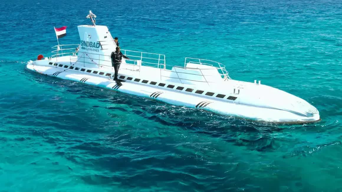 6 du khách thiệt mạng trong vụ chìm tàu ngầm du lịch tại Ai Cập- Ảnh 1.