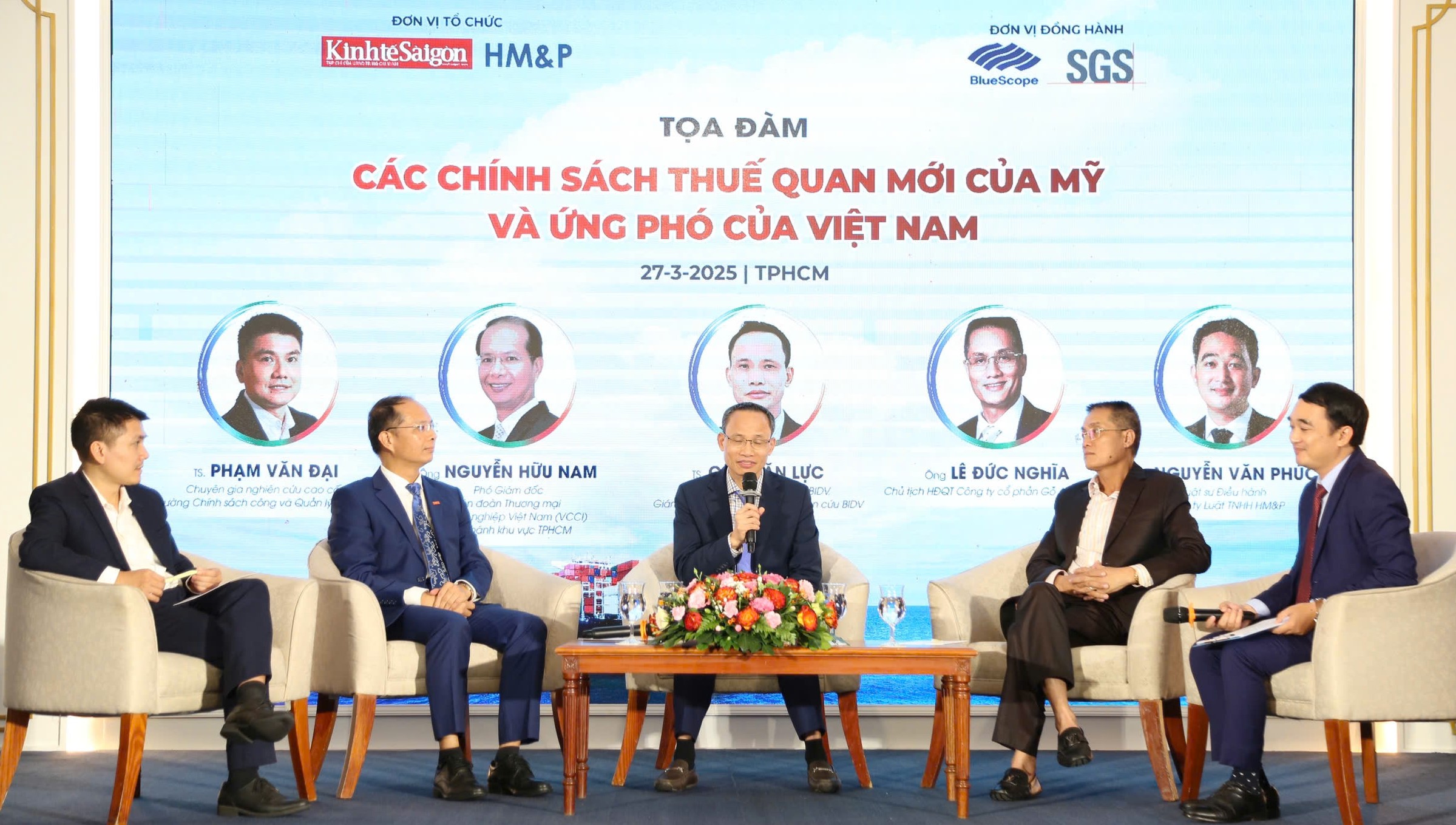 Cuộc chơi gay cấn khi doanh nghiệp Việt Nam ứng phó với 'cơn sóng dữ' mang tên thuế quan của ông Trump- Ảnh 3.