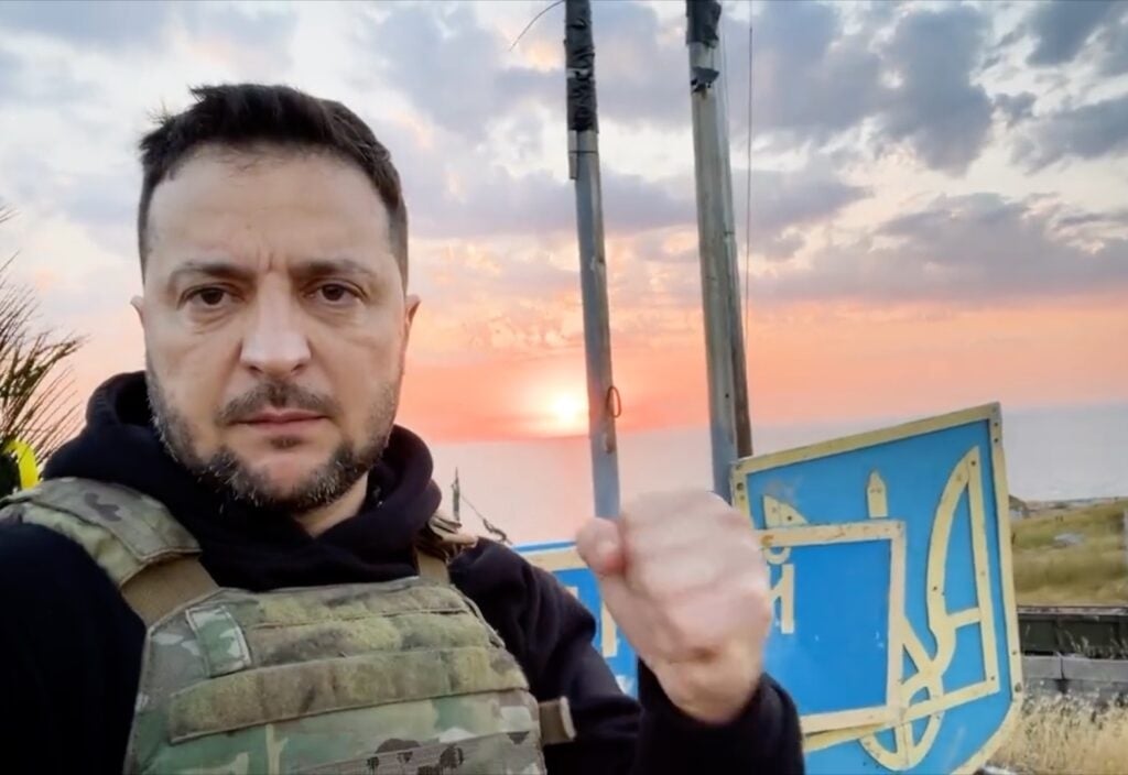 Tổng thống Zelensky tuyên bố Ukraine đang kiểm soát Biển Đen, hạm đội Nga phải lẩn trốn- Ảnh 1.