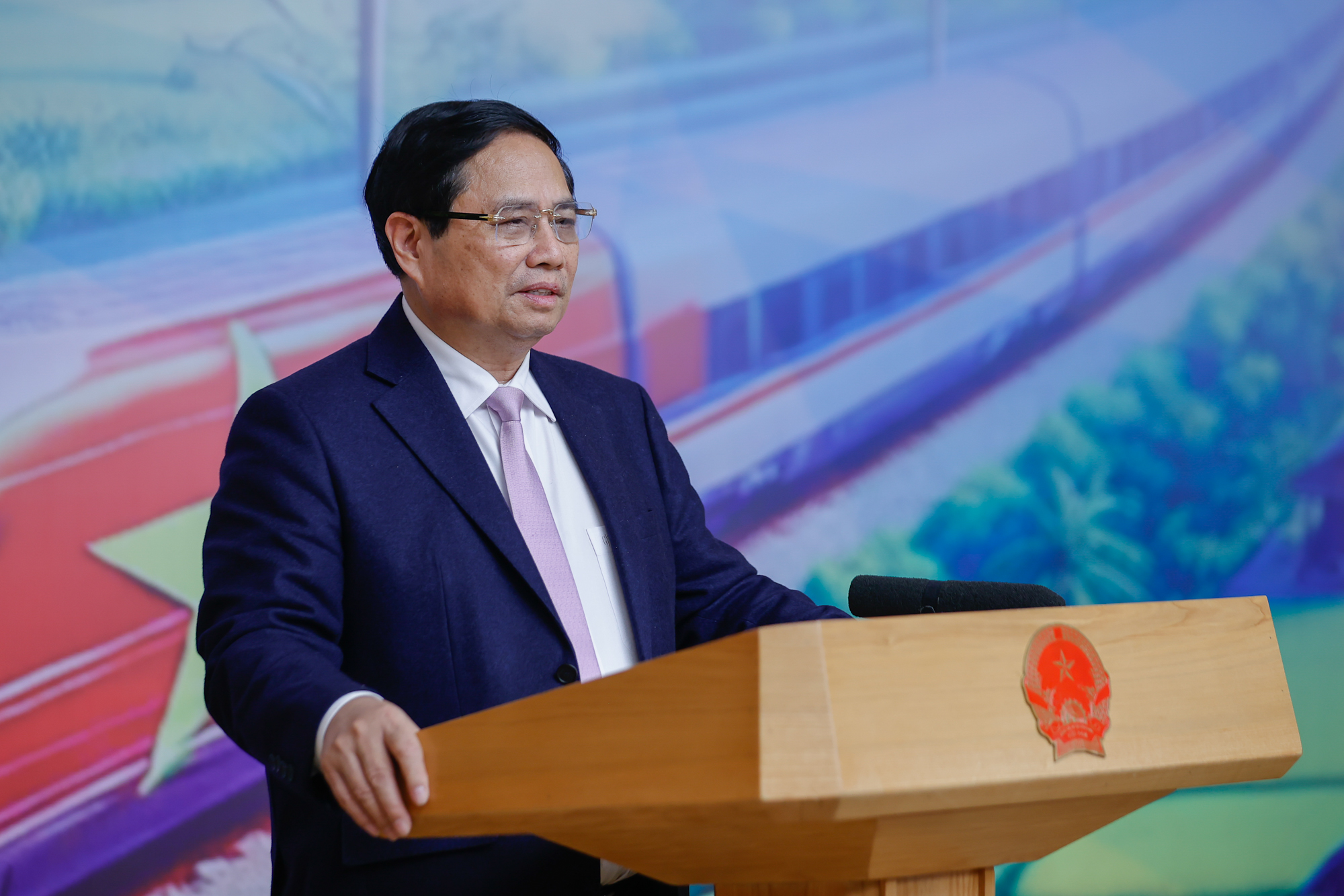 Thủ tướng: Đào tạo tổng công trình sư, quyết tâm xây dựng bằng được ngành công nghiệp đường sắt Việt Nam- Ảnh 1.