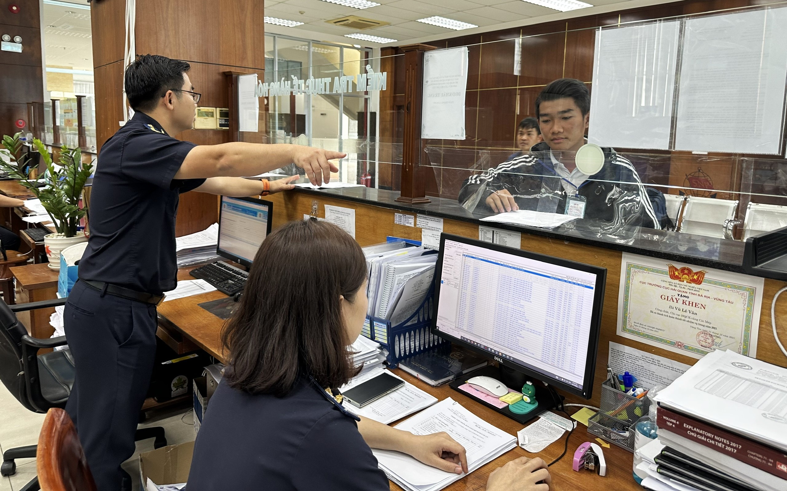 Bà Rịa - Vũng Tàu, Đồng Nai đón các trụ sở khu vực thuộc "ngành dọc" từ Bộ Tài chính, Ngân hàng Nhà nước- Ảnh 1.