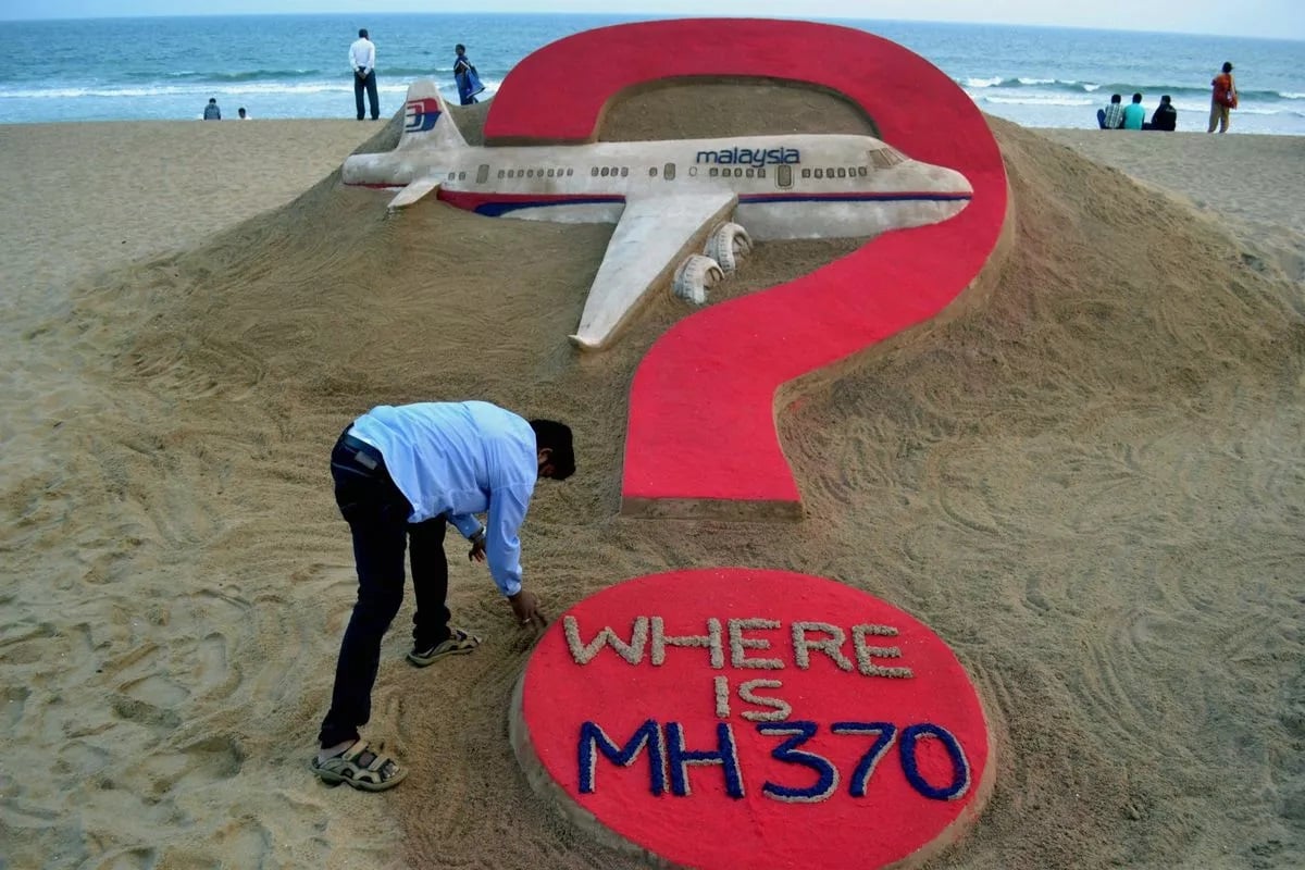 Các nhà điều tra MH370 cảnh báo lạnh người khi cuộc tìm kiếm mới bắt đầu tại các vùng biển nguy hiểm - Ảnh 1.