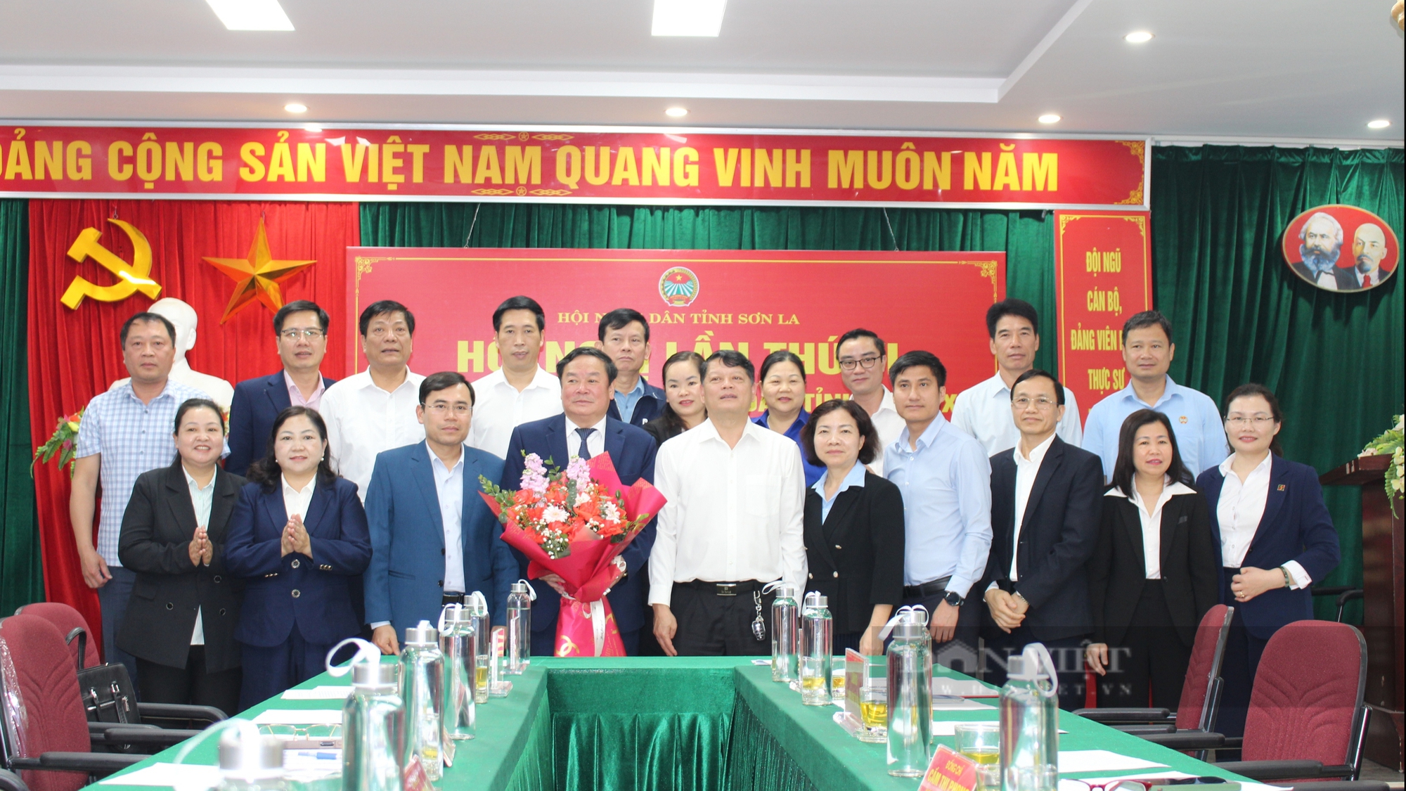Ông Vũ Đức Thuận được bầu giữ chức Chủ tịch Hội Nông dân tỉnh Sơn La - Ảnh 4.