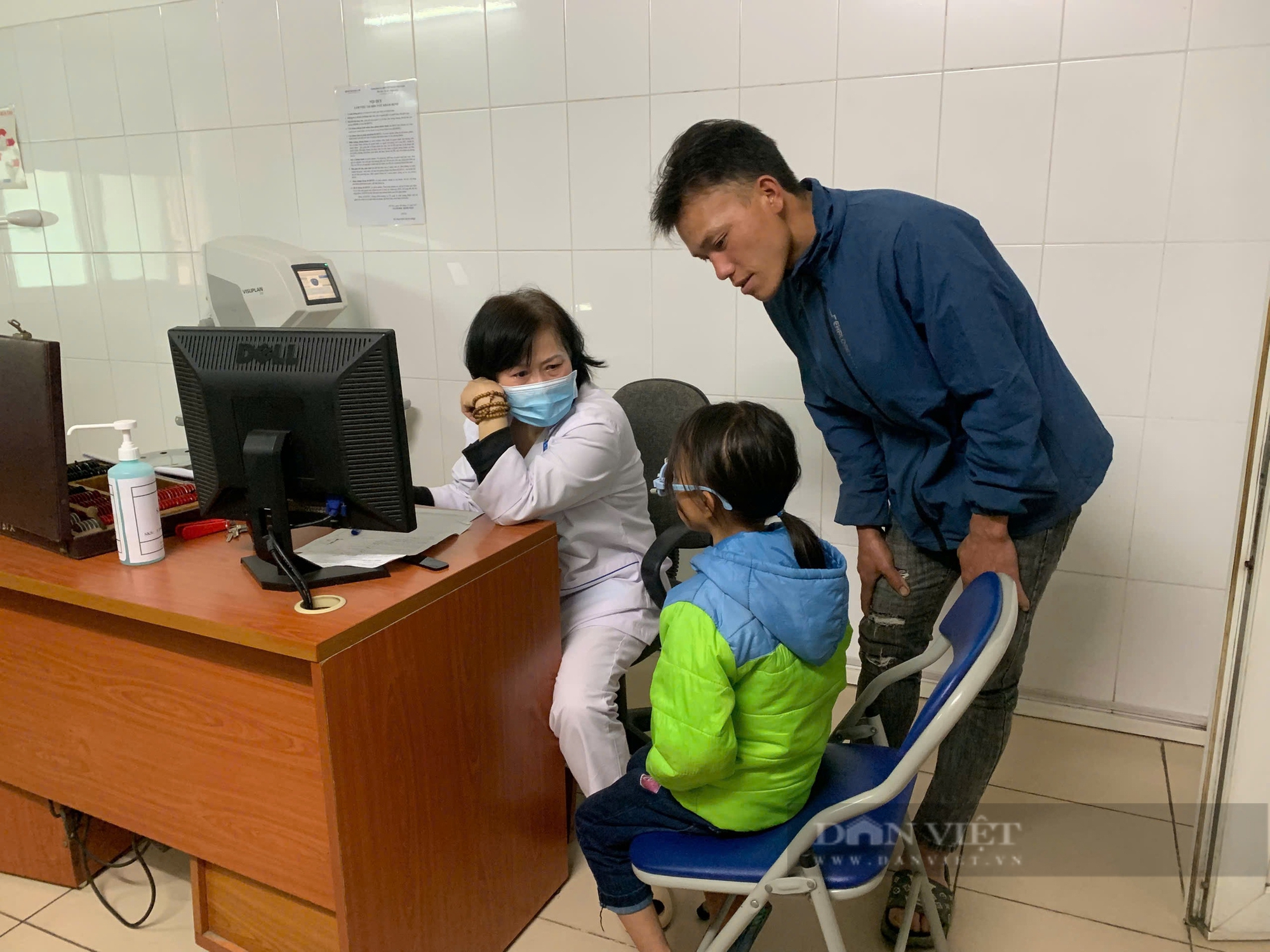 “Cô chú thương tình cứu con gái tôi với” - Ảnh 3.