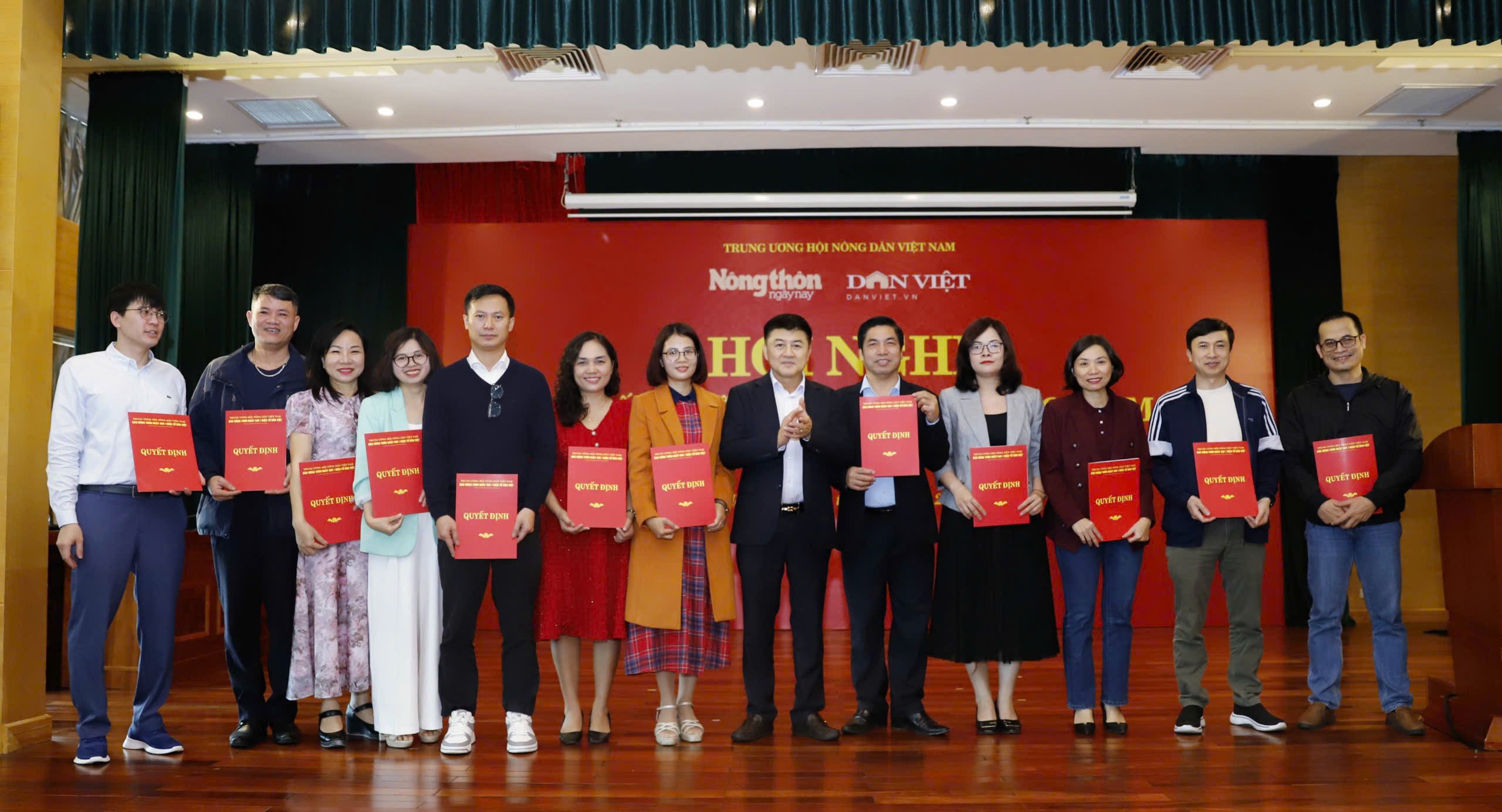 Báo Nông thôn Ngày nay/Dân Việt tổ chức Hội nghị công bố quyết định về tổ chức bộ máy và công tác nhân sự- Ảnh 5.