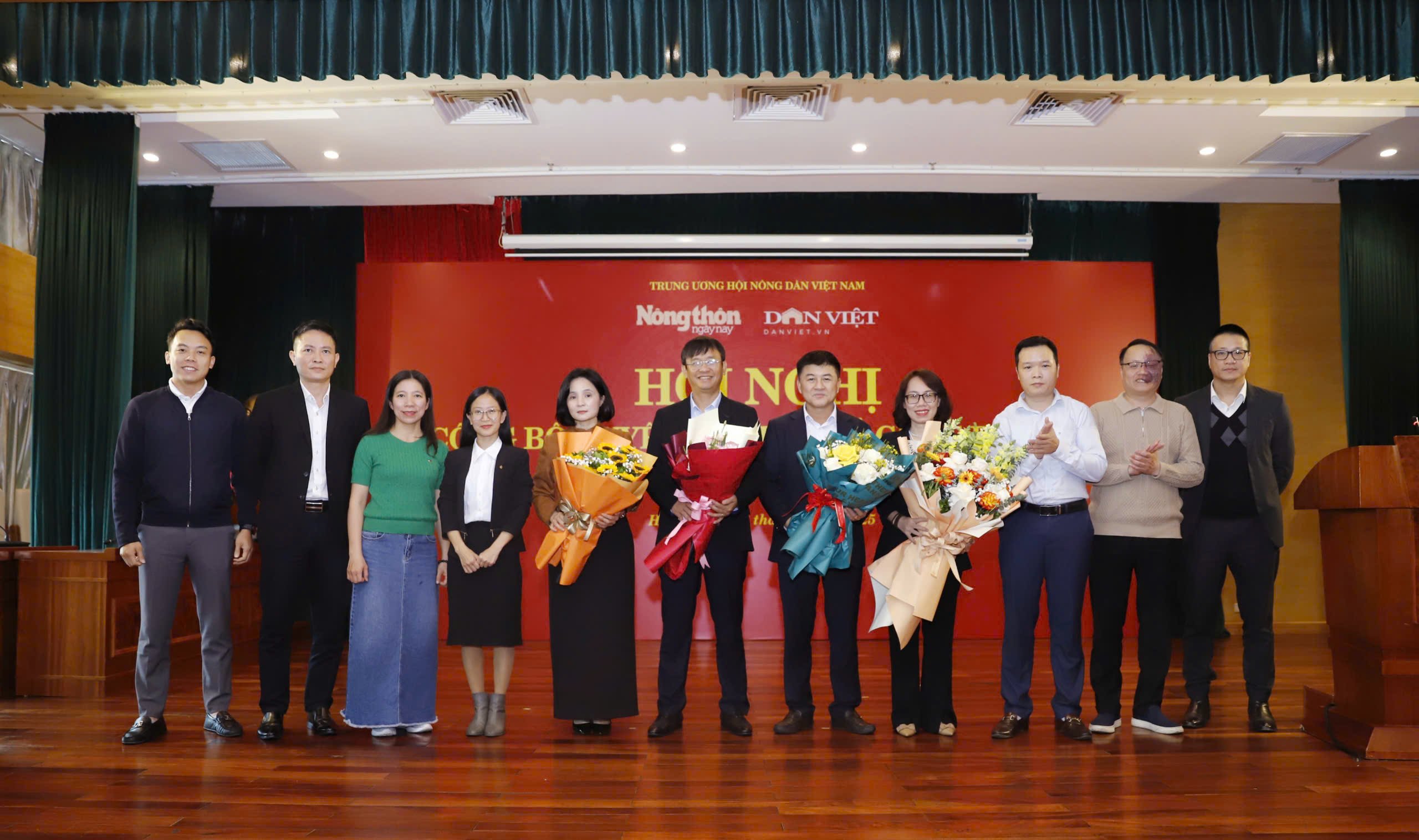 Báo Nông thôn Ngày nay/Dân Việt tổ chức Hội nghị công bố quyết định về tổ chức bộ máy và công tác nhân sự- Ảnh 1.