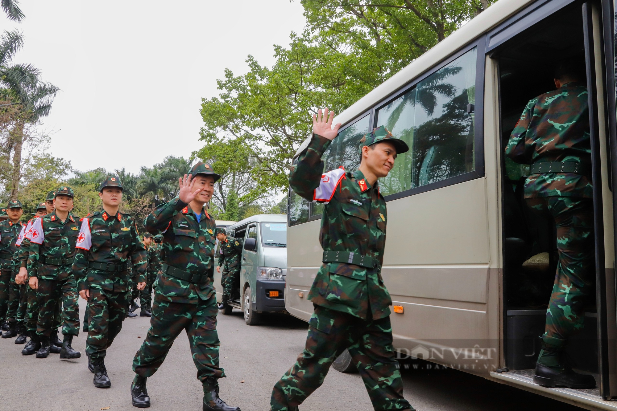 Hình ảnh lực lượng quân đội đặc biệt của Việt Nam lên đường khắc phục hậu quả động đất tại Myanmar- Ảnh 9.