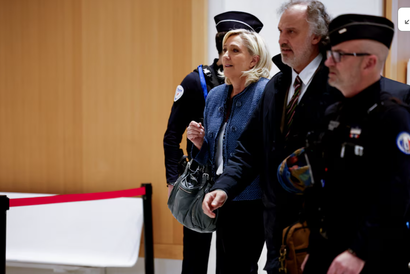 Bản án tù chấn động với chính trị gia cực hữu Pháp Marine Le Pen - Ảnh 1.