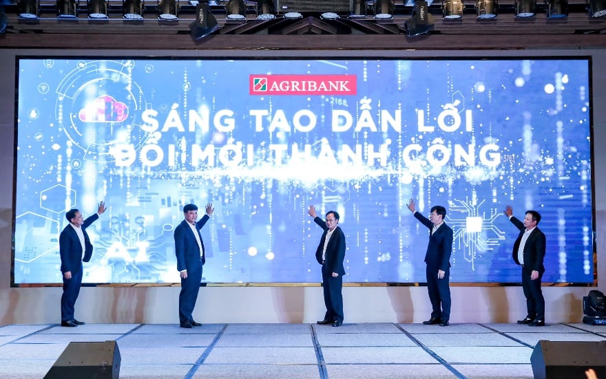 Agribank dồn toàn lực cho đổi mới sáng tạo, khoa học công nghệ và chuyển đổi số. - Ảnh 6.