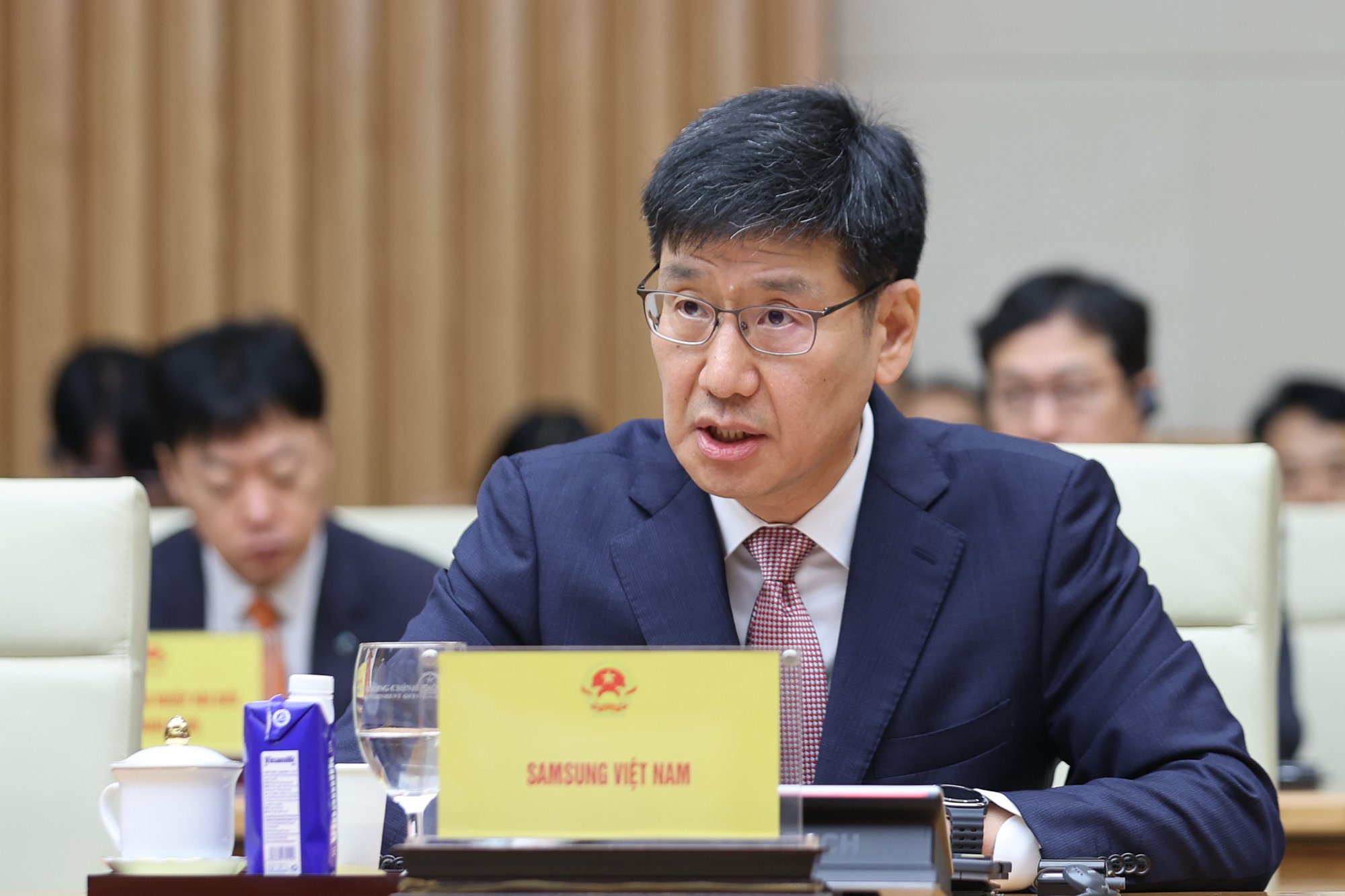 Thủ tướng kêu gọi doanh nghiệp Hàn Quốc đưa chuyên gia sang Việt Nam làm việc- Ảnh 2.