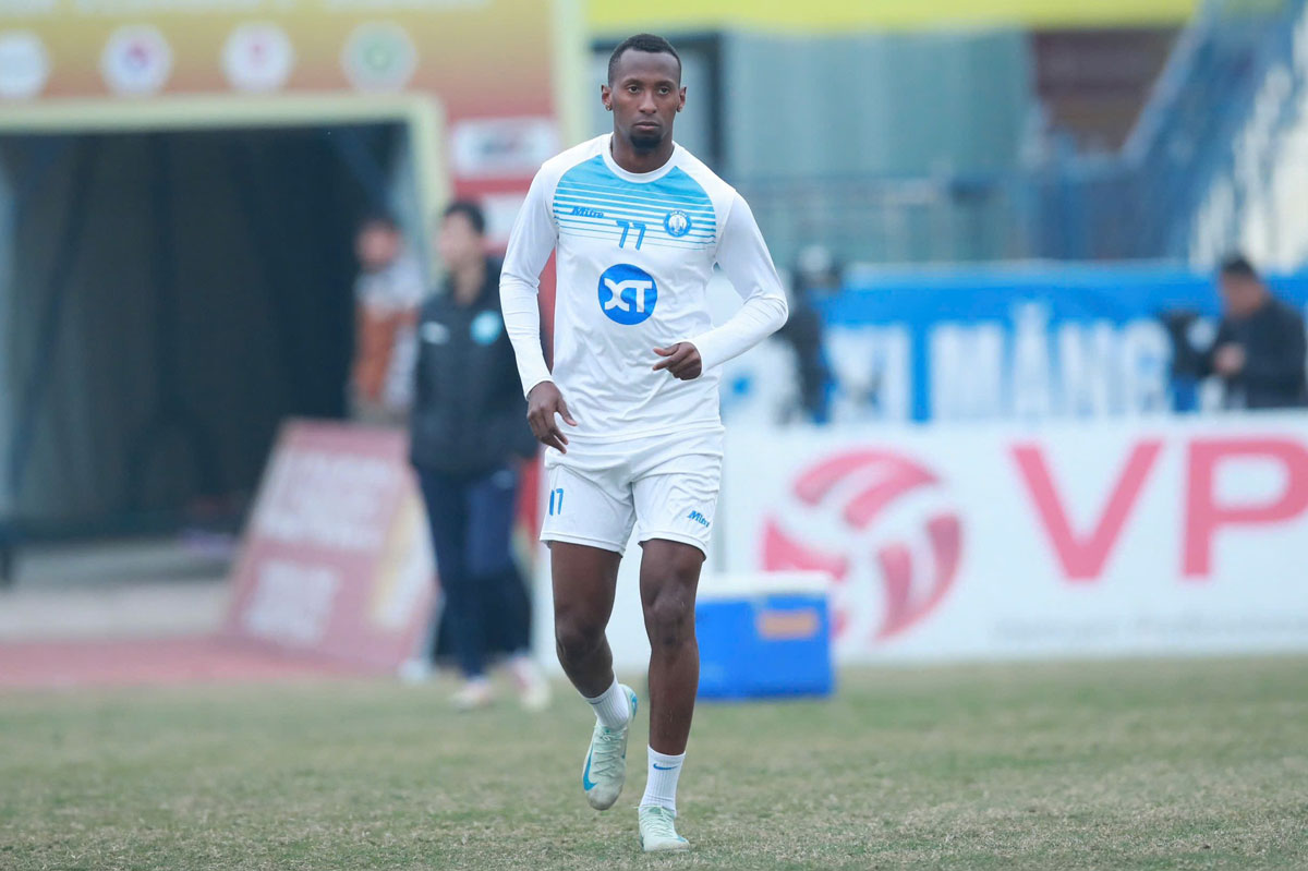 Ngoại binh đắt giá nhất V.League 2024/25, ghi vỏn vẹn 1 bàn sau 14 trận - Ảnh 7.