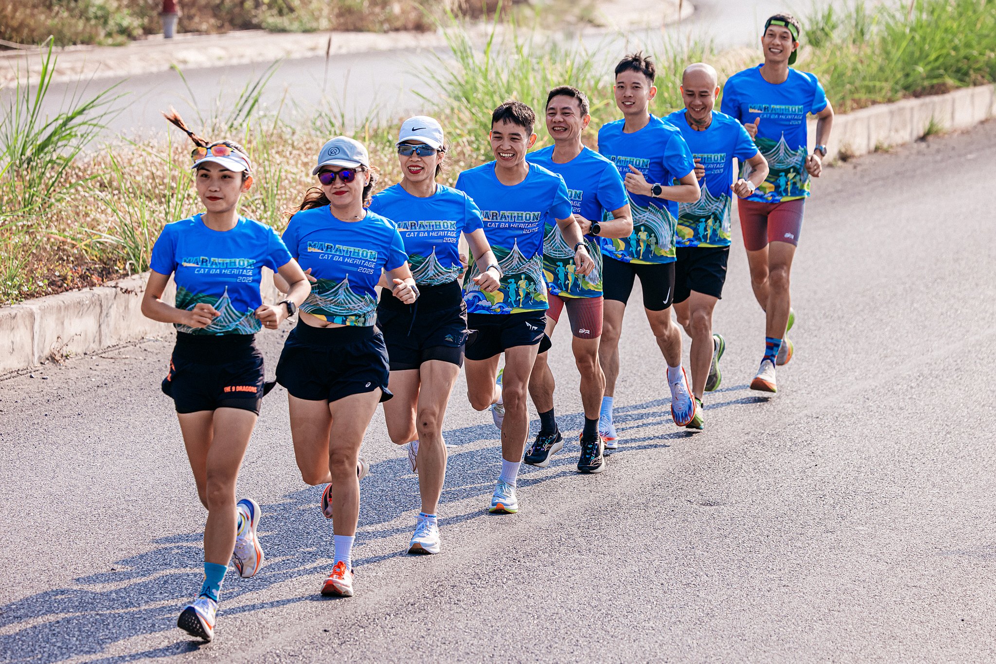 Sải bước trên miền Di sản - giải Marathon lớn nhất miền Bắc diễn ra tại Cát Bà- Ảnh 4.